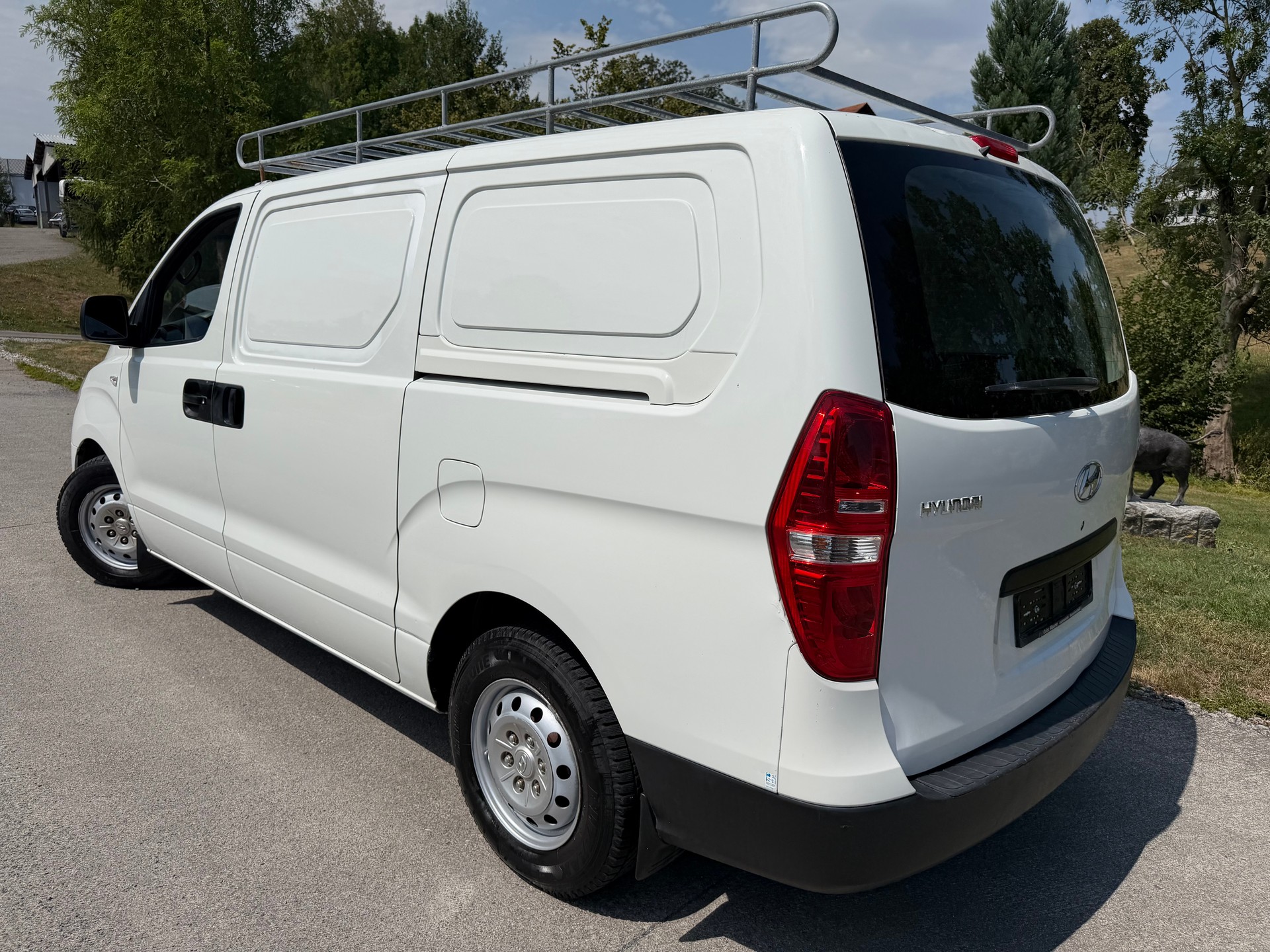 HYUNDAI H-1 Cargo 2.5 CRDi HP 5-Türen / Portes / Porte/Klimat/-image-2