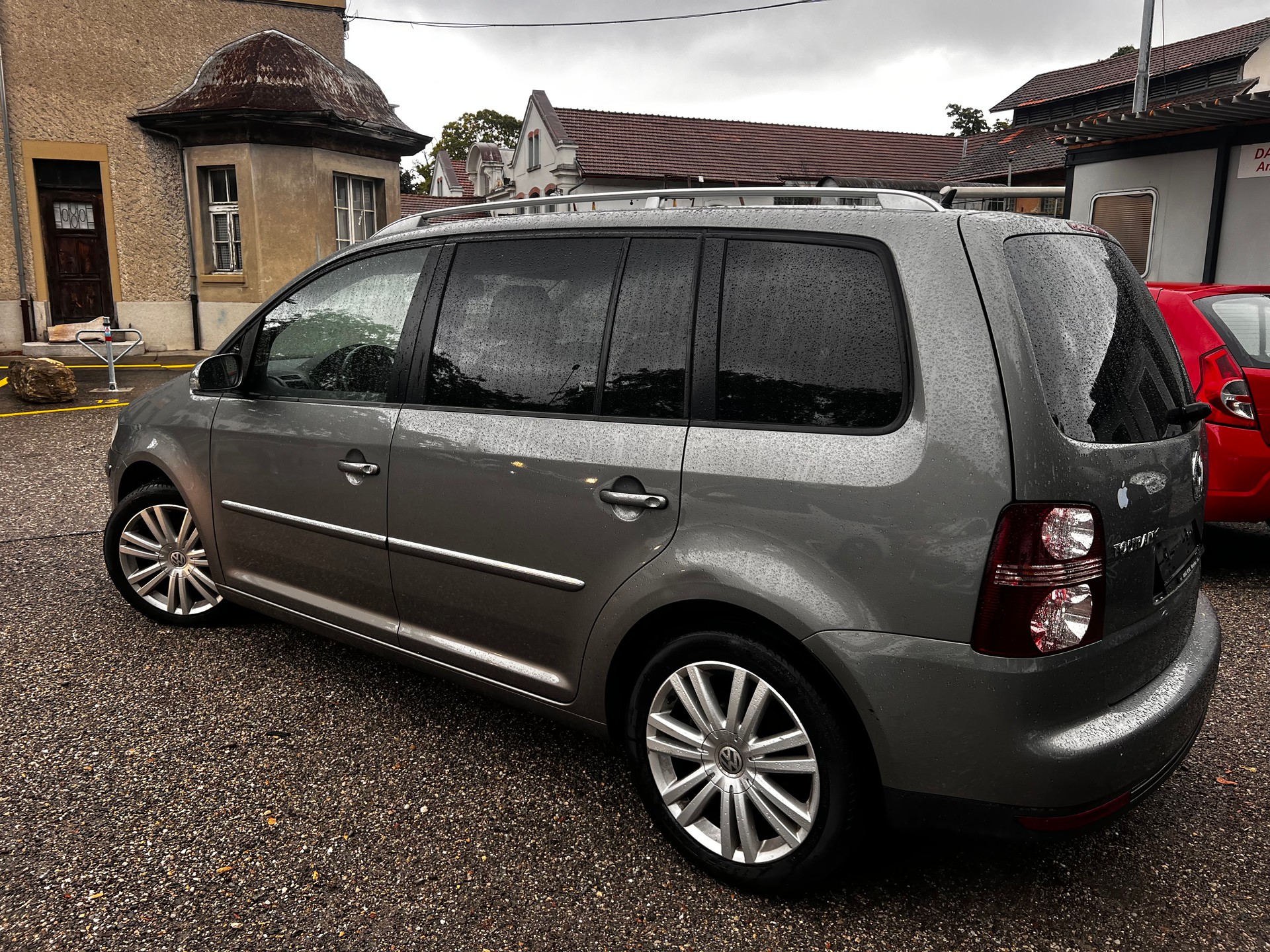 VW Touran 1.4 TSI Trendline-image-4