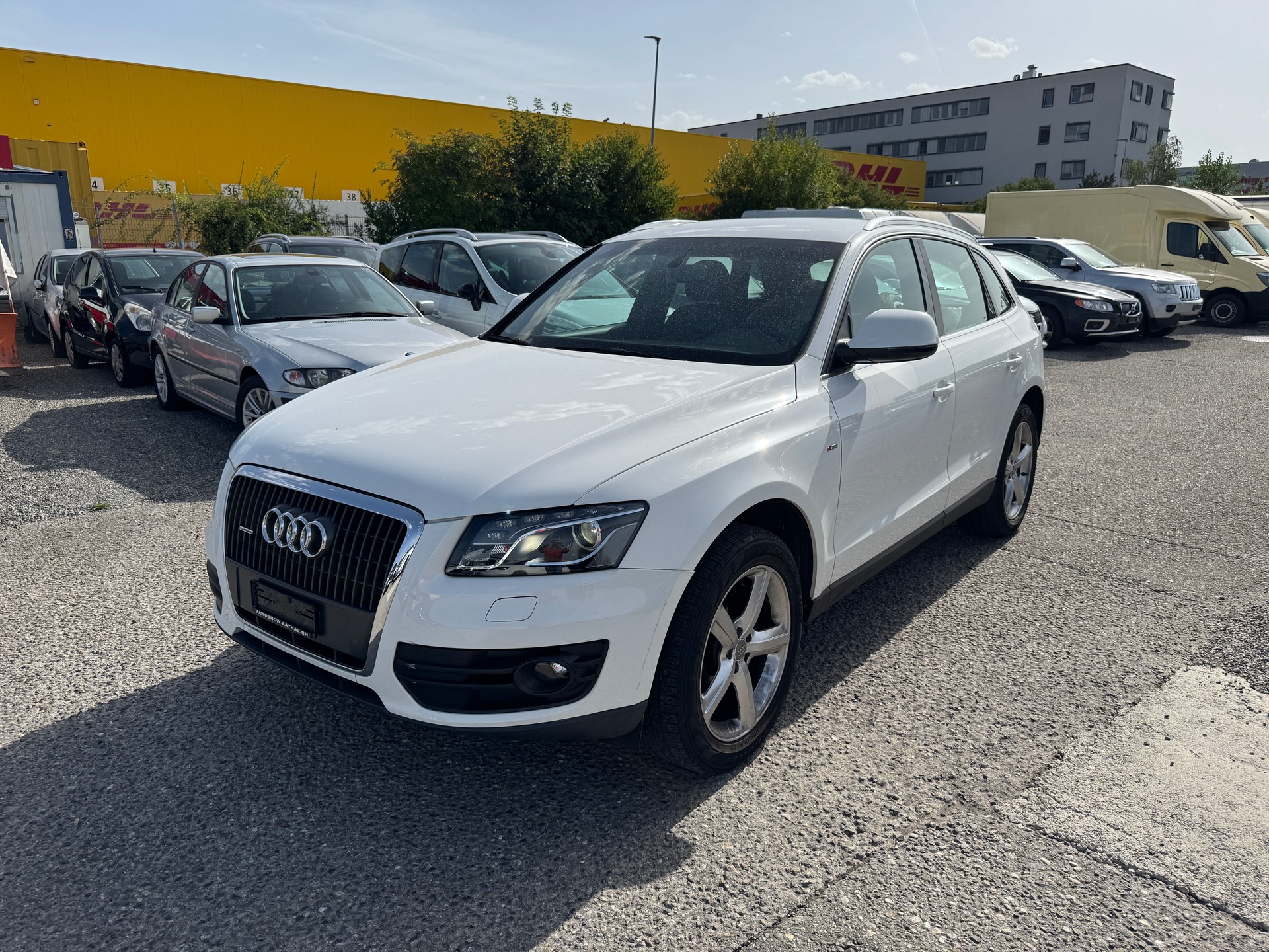 AUDI Q5 2.0 TDI quattro S-tronic-image-1