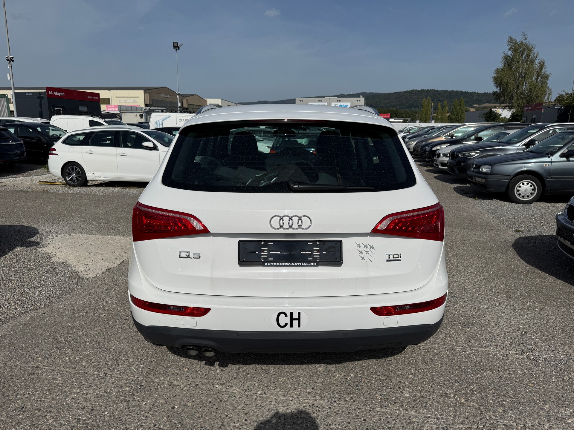 AUDI Q5 2.0 TDI quattro S-tronic-image-3