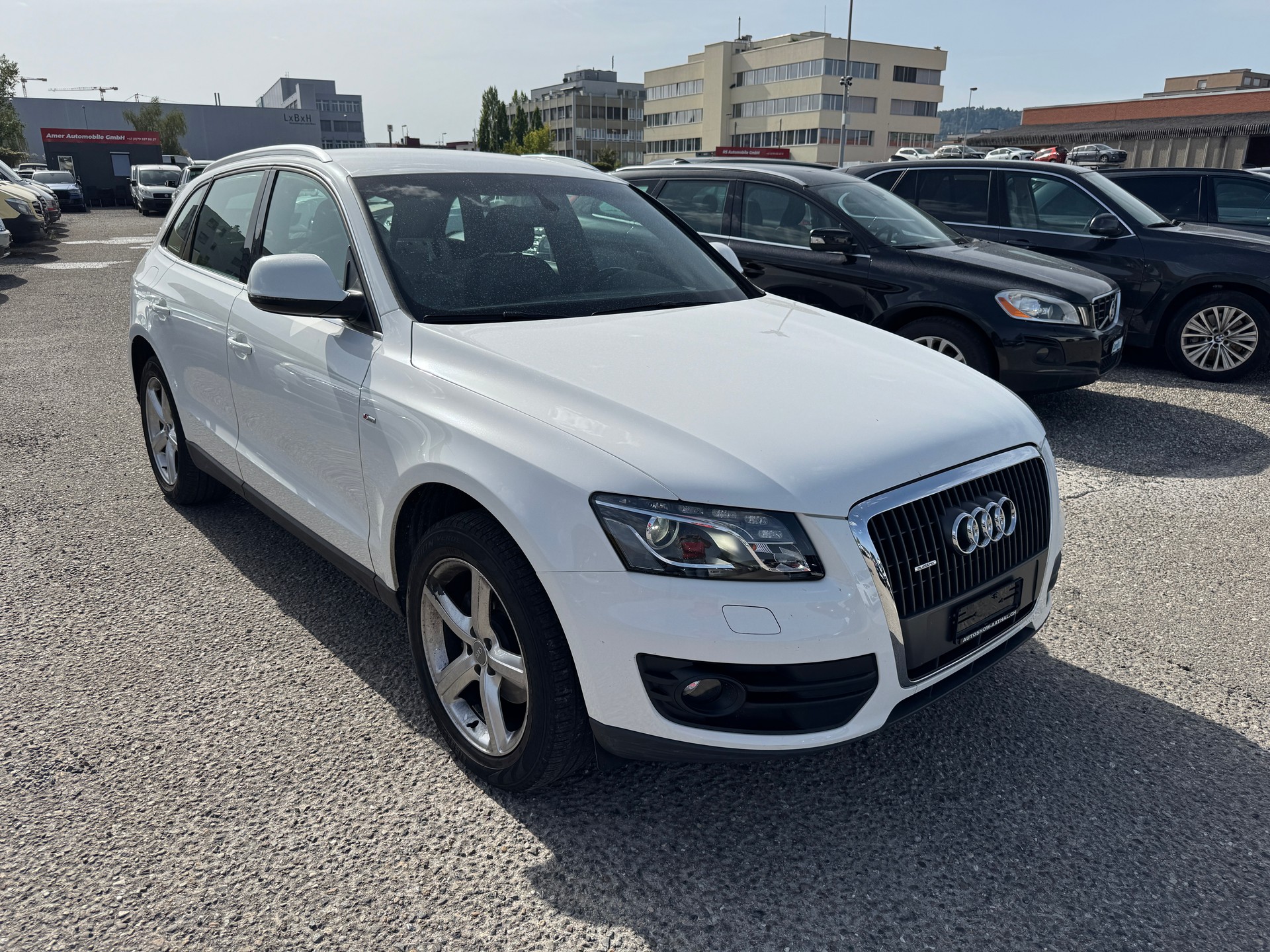 AUDI Q5 2.0 TDI quattro S-tronic-image-2