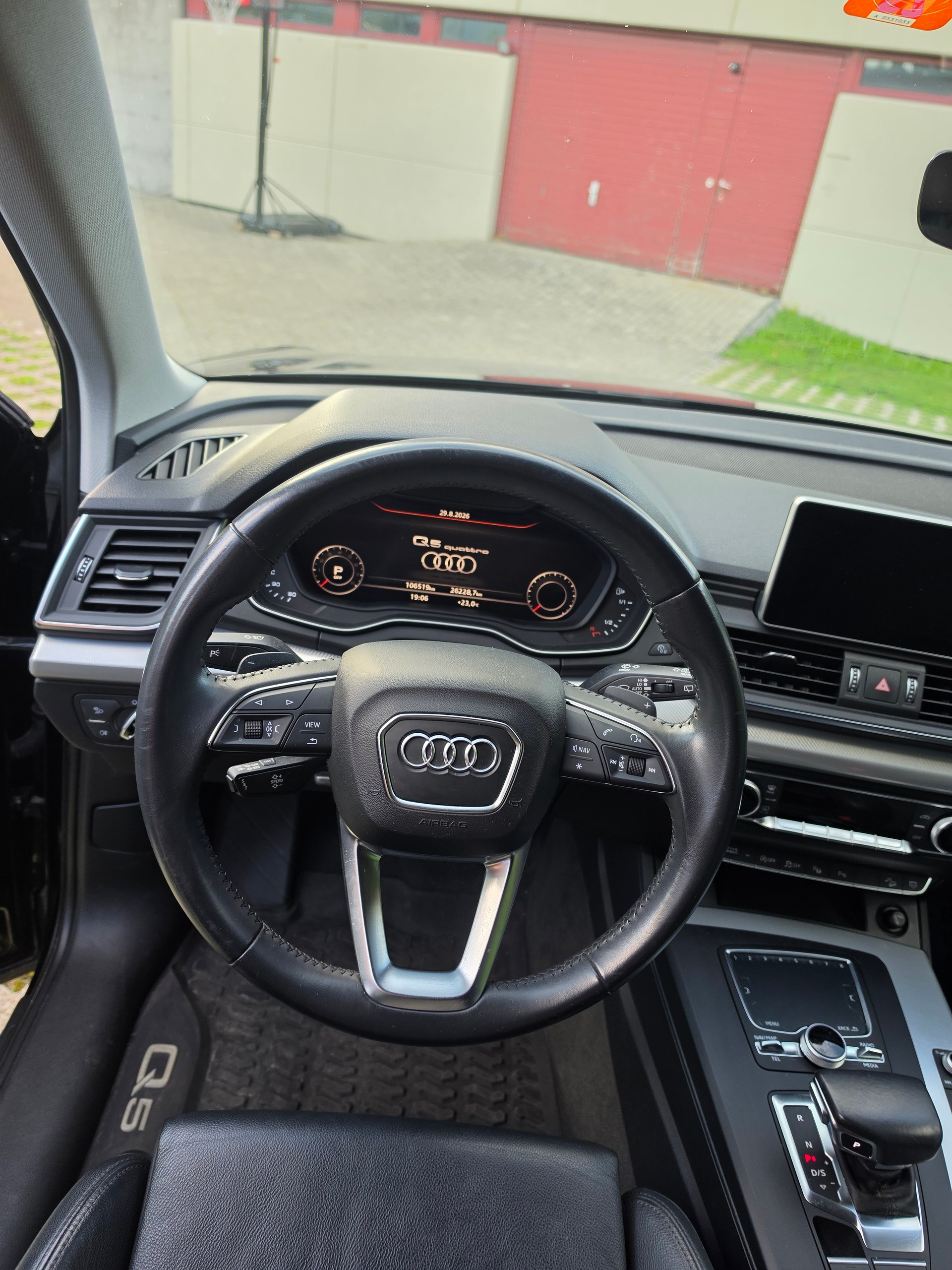 AUDI 2.0 TFSI quattro S-Tronic-image-3