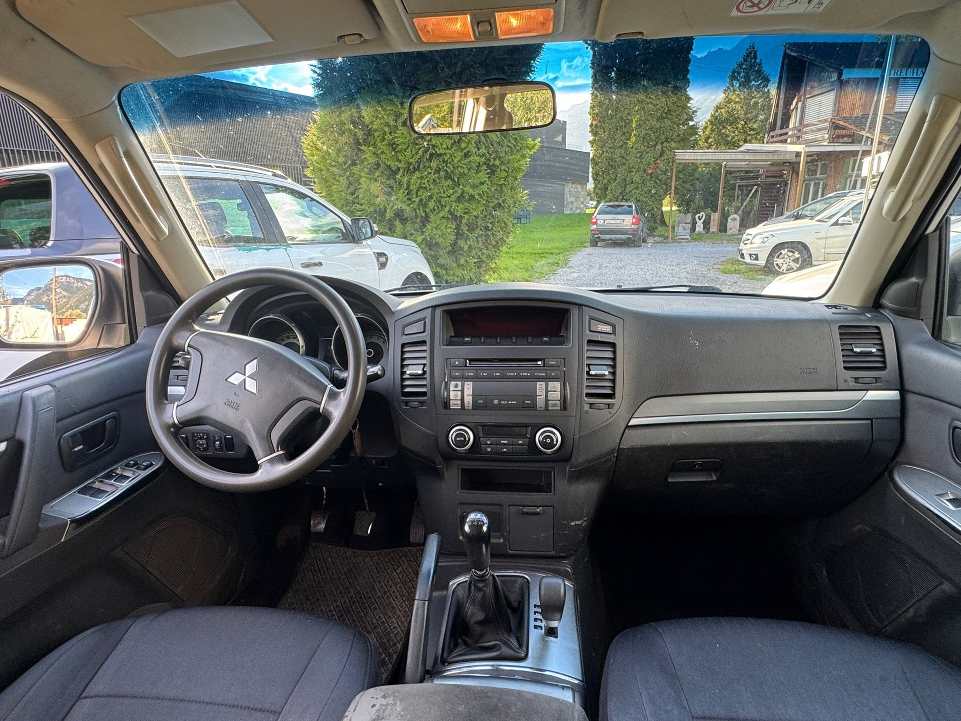 MITSUBISHI Pajero 3.2 DI-D Professional Plus-image-7