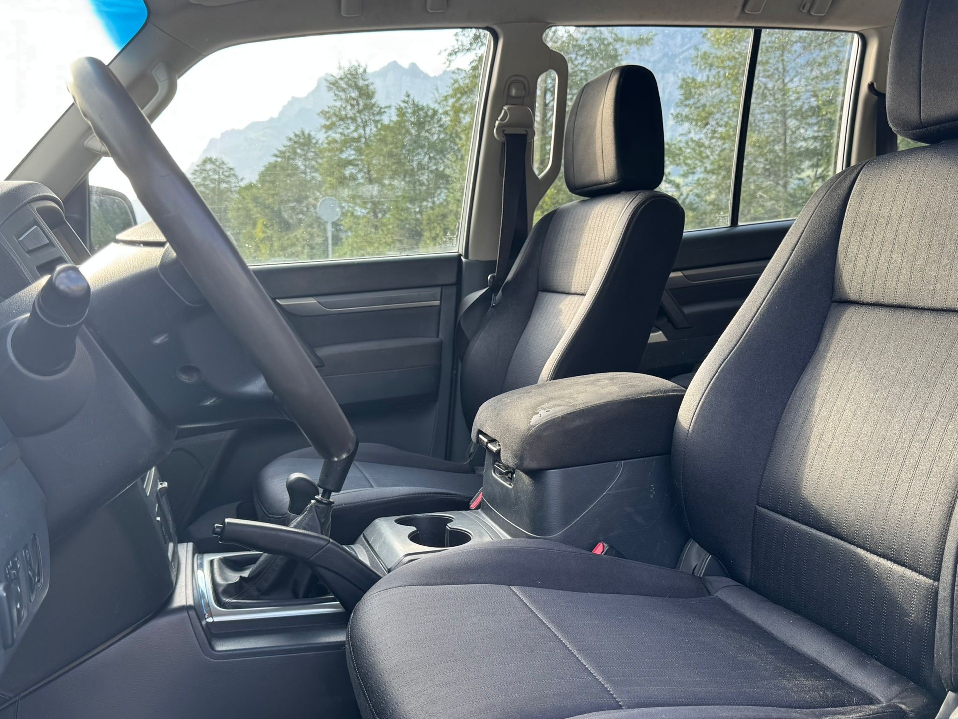 MITSUBISHI Pajero 3.2 DI-D Professional Plus-image-14