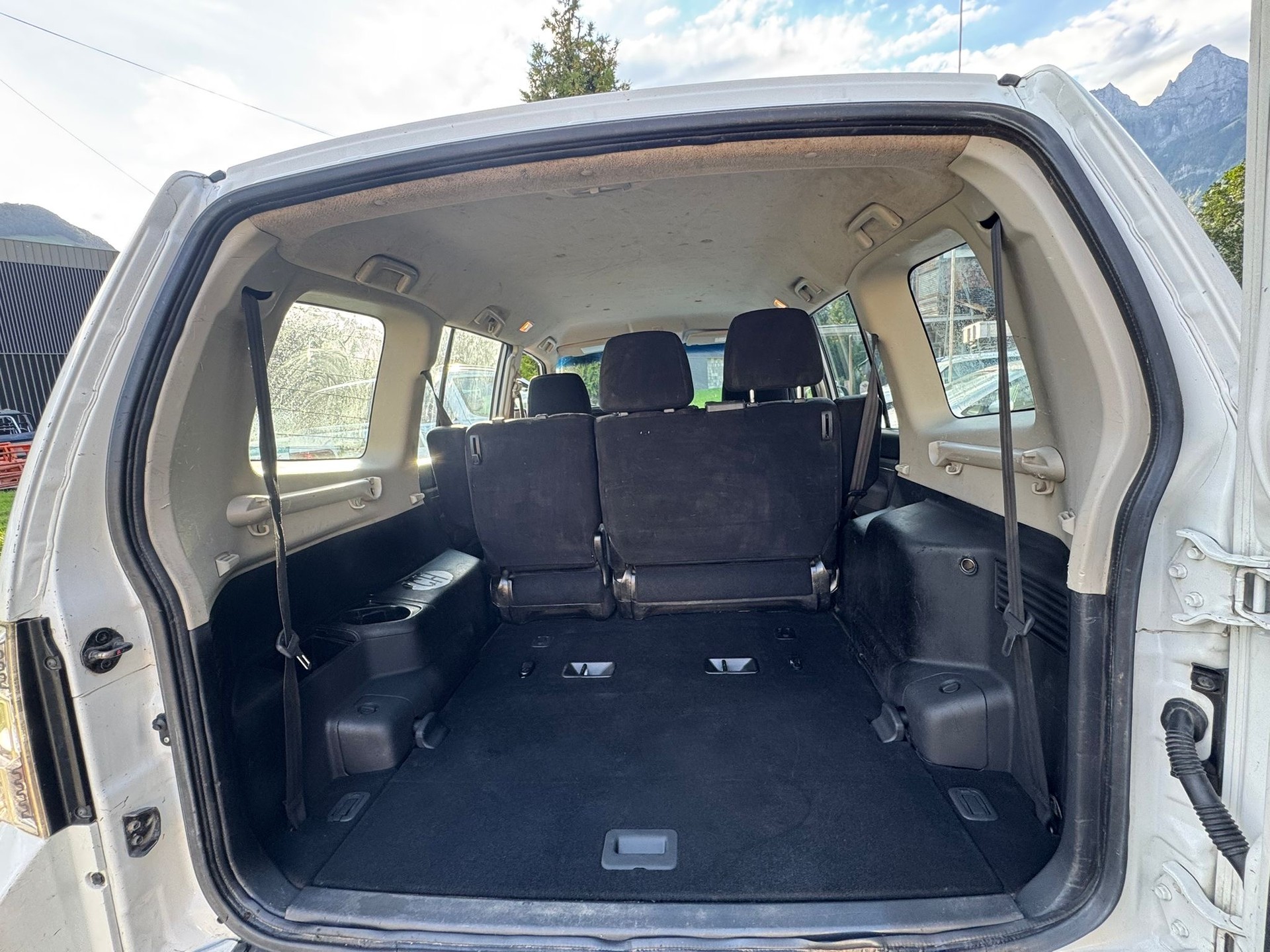 MITSUBISHI Pajero 3.2 DI-D Professional Plus-image-11