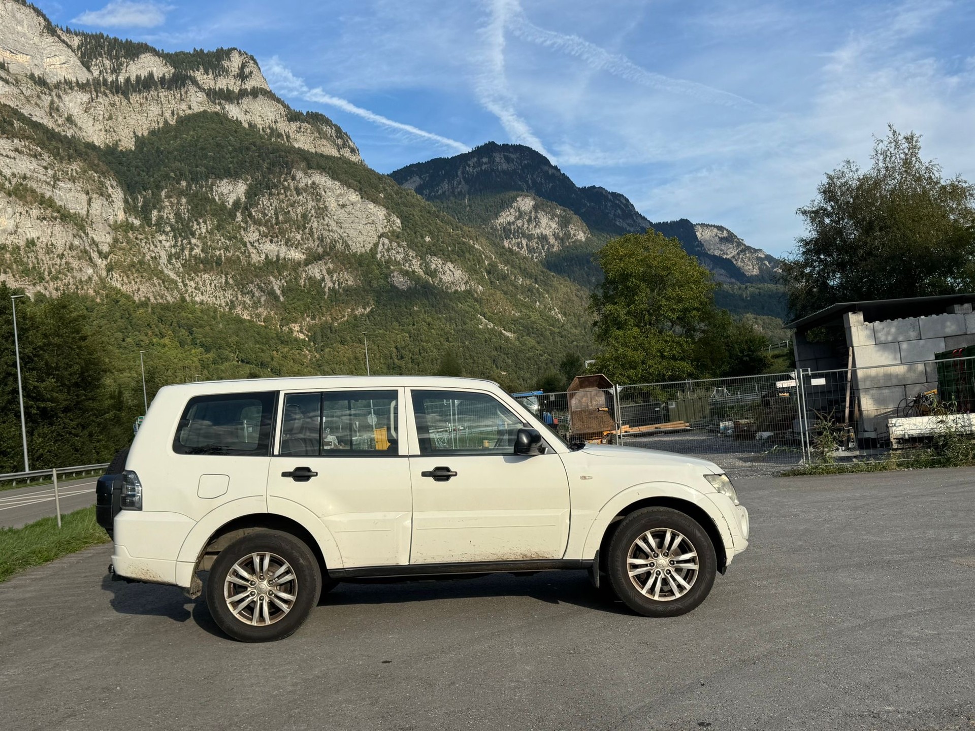 MITSUBISHI Pajero 3.2 DI-D Professional Plus-image-6