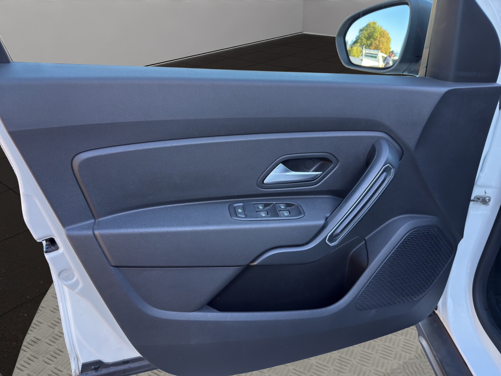 DACIA Duster SCe 115 Comfort 4x4-image-11