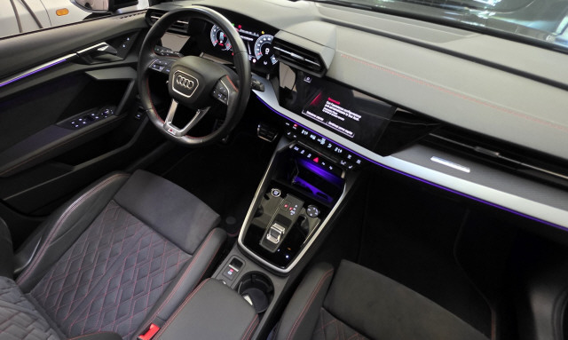 AUDI A3 SB 40 TFSI S line qu-image-13