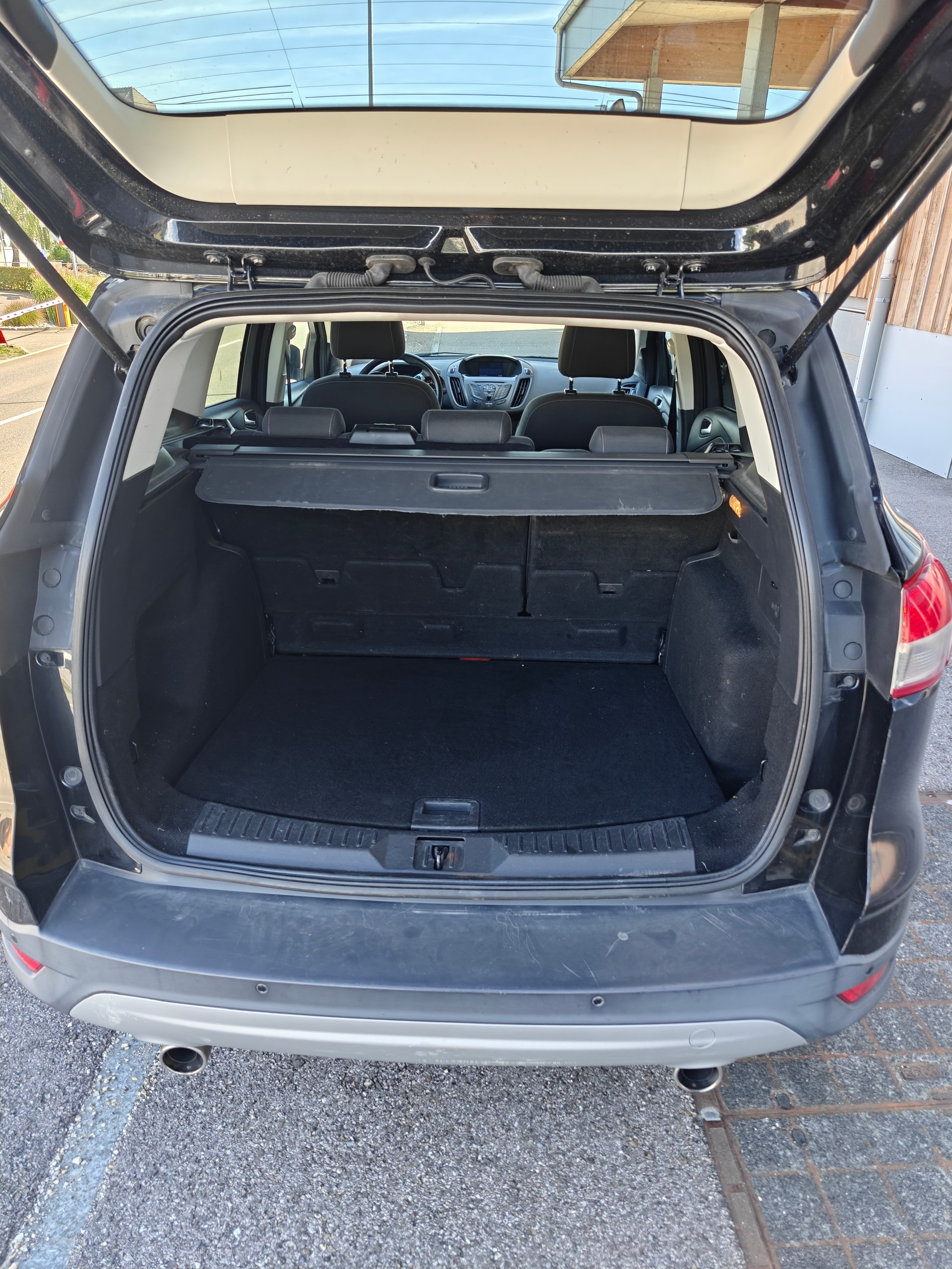 FORD 2.0 TDCi 140 Titanium-image-5
