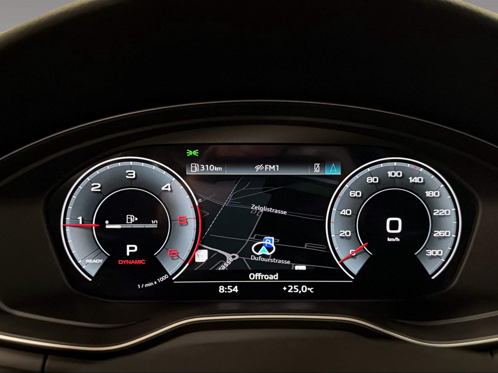AUDI A4 Avant 2.0 40 TDI quattro S-Tronic-image-11