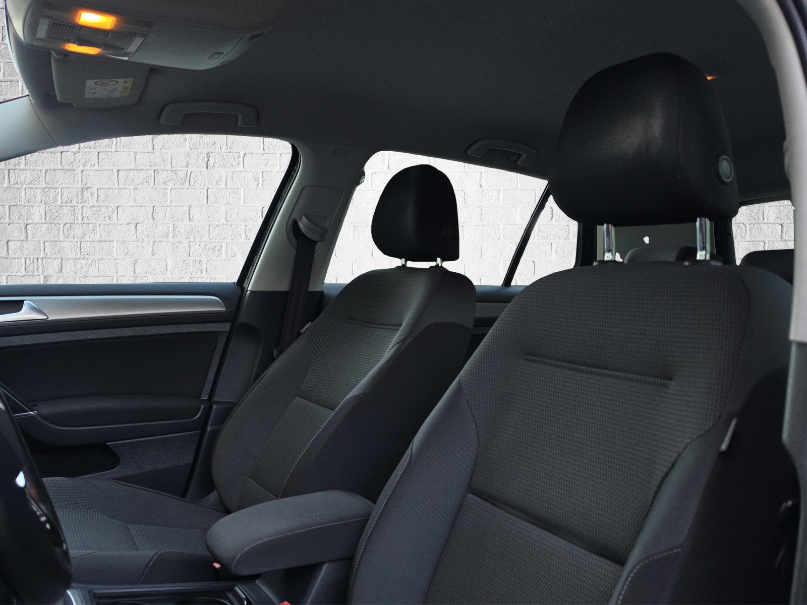 VW Golf 2.0 TDI Comfortline 4Motion-image-9
