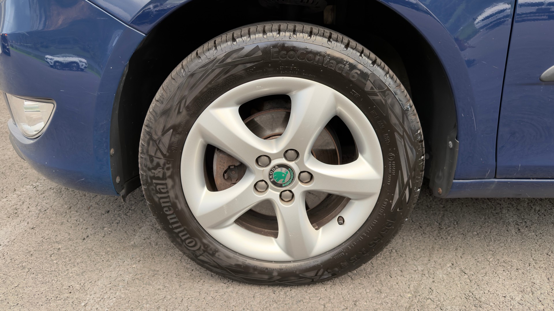SKODA Fabia 1.2 TSI Ambiente-image-3