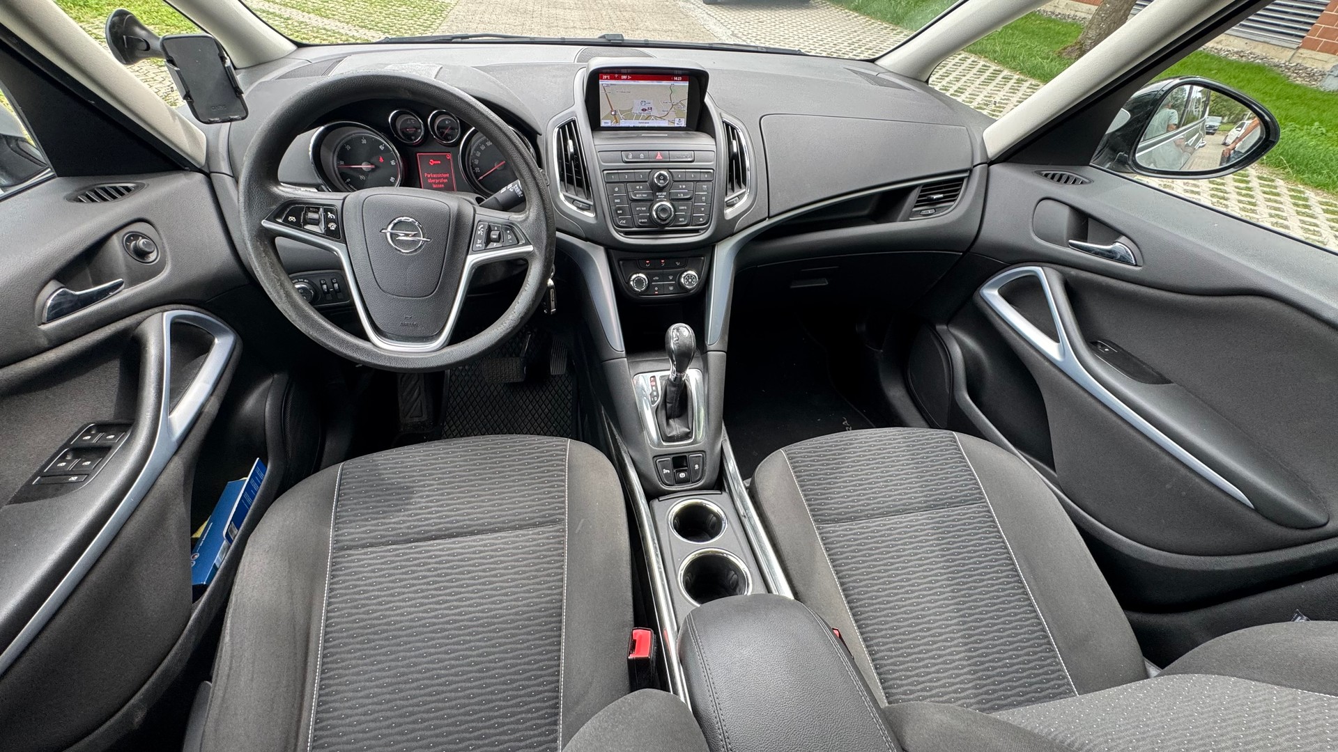 OPEL Zafira Tourer 2.0 CDTi Drive Automatic-image-7