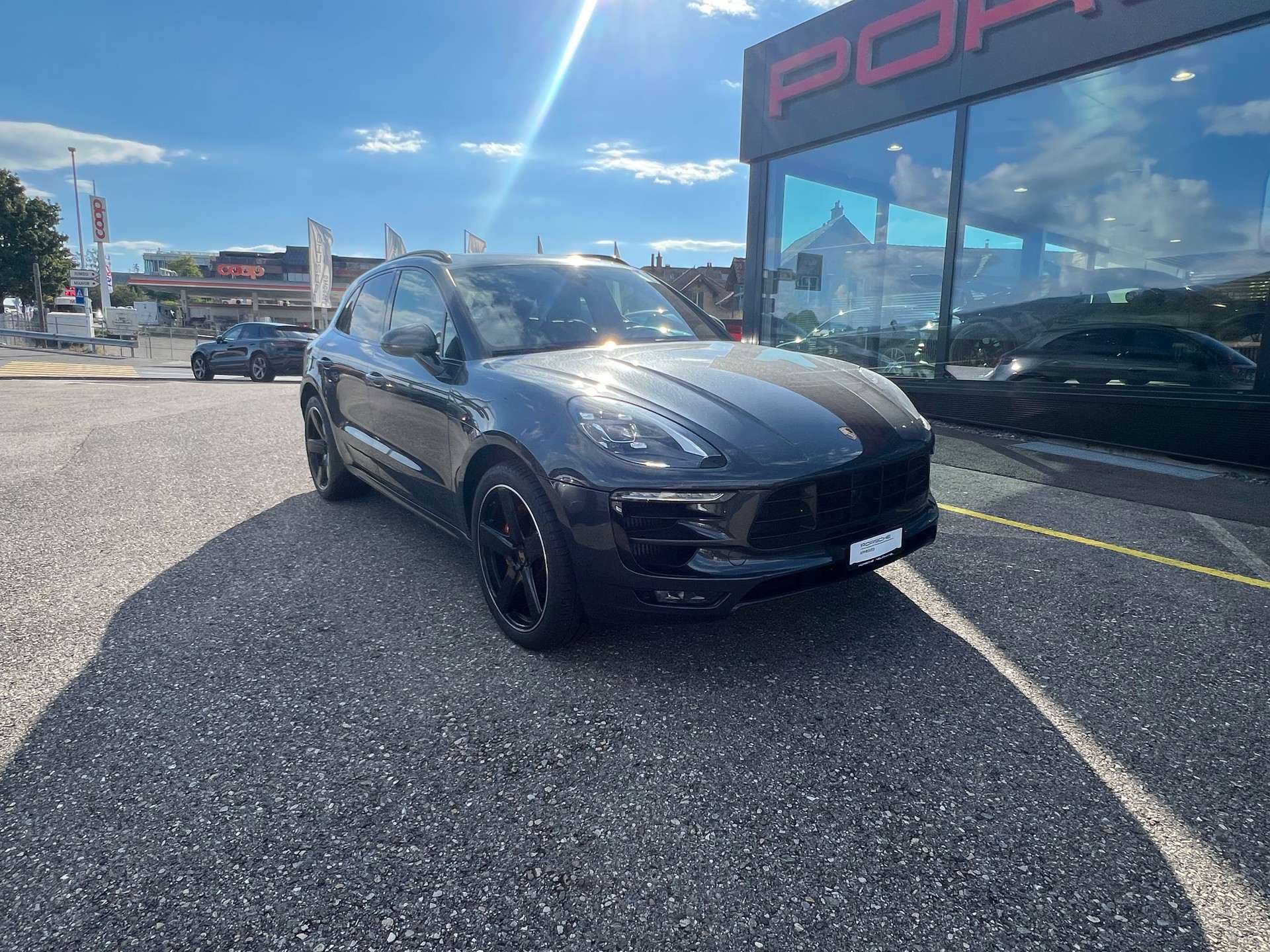 PORSCHE Macan Turbo PDK-image-3