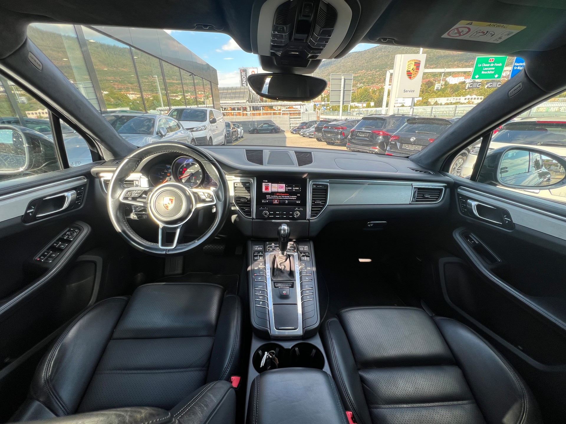 PORSCHE Macan Turbo PDK-image-6