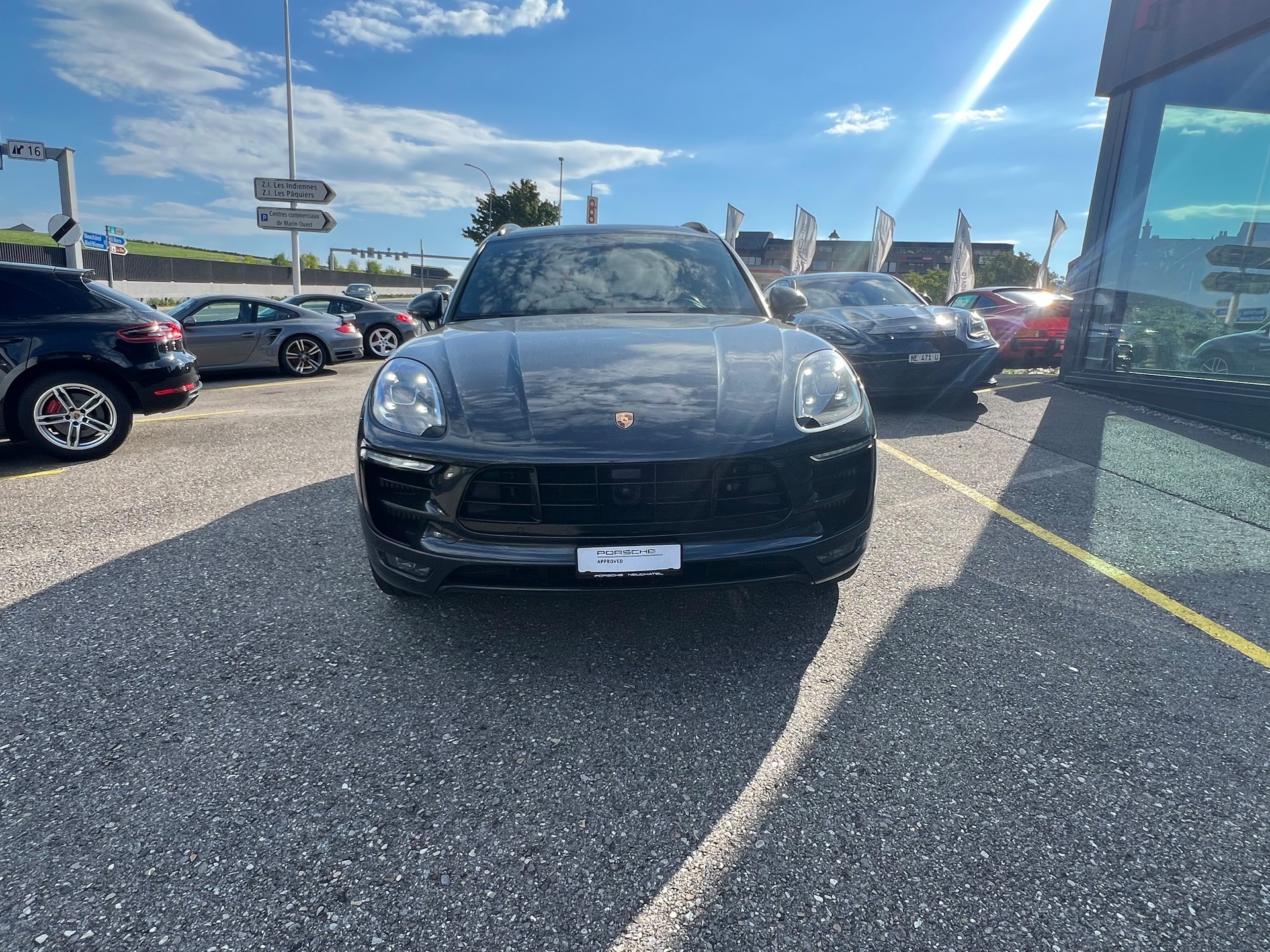 PORSCHE Macan Turbo PDK-image-2