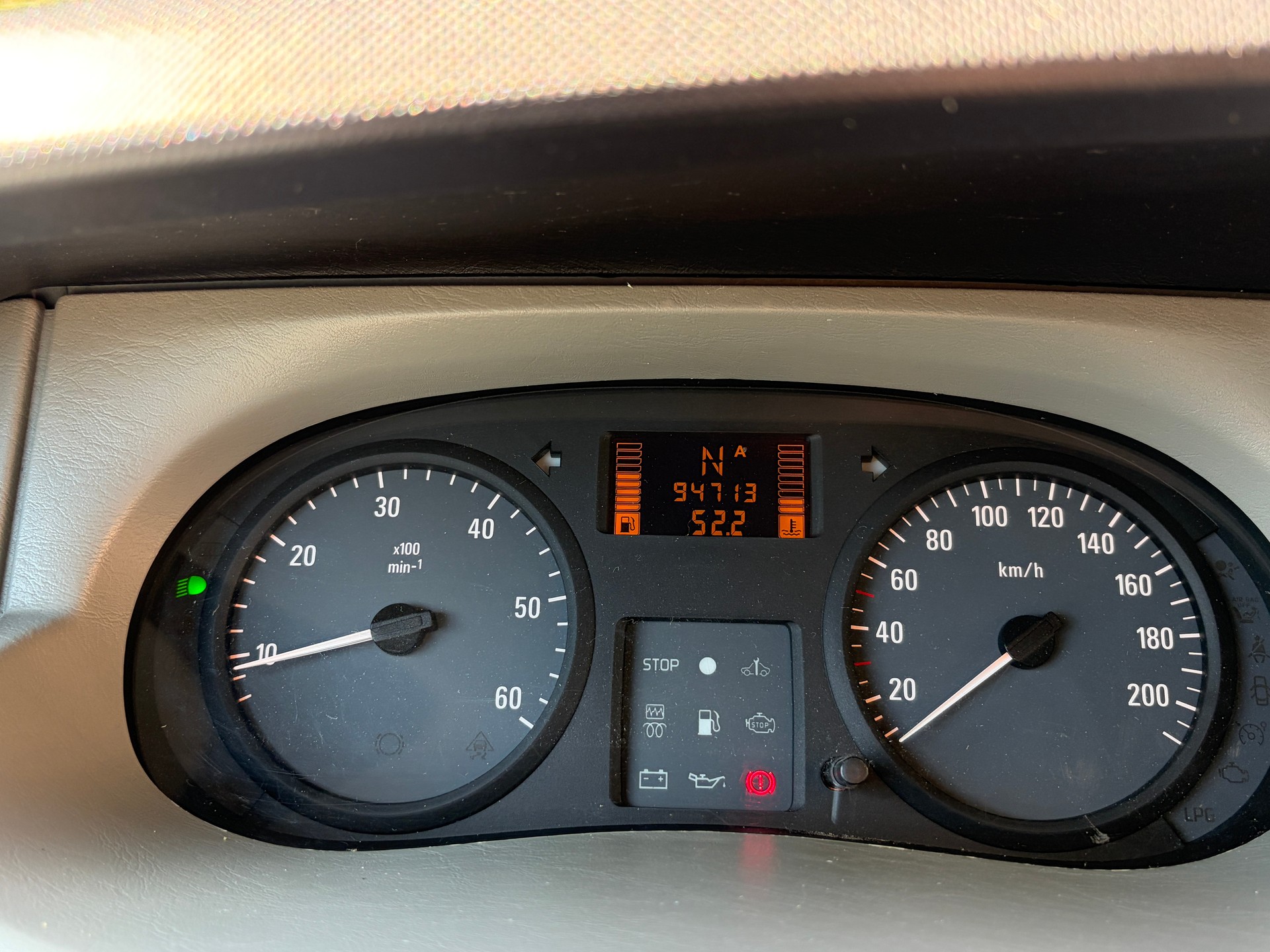 OPEL Vivaro 2.5 CDTI 2.7t-image-6
