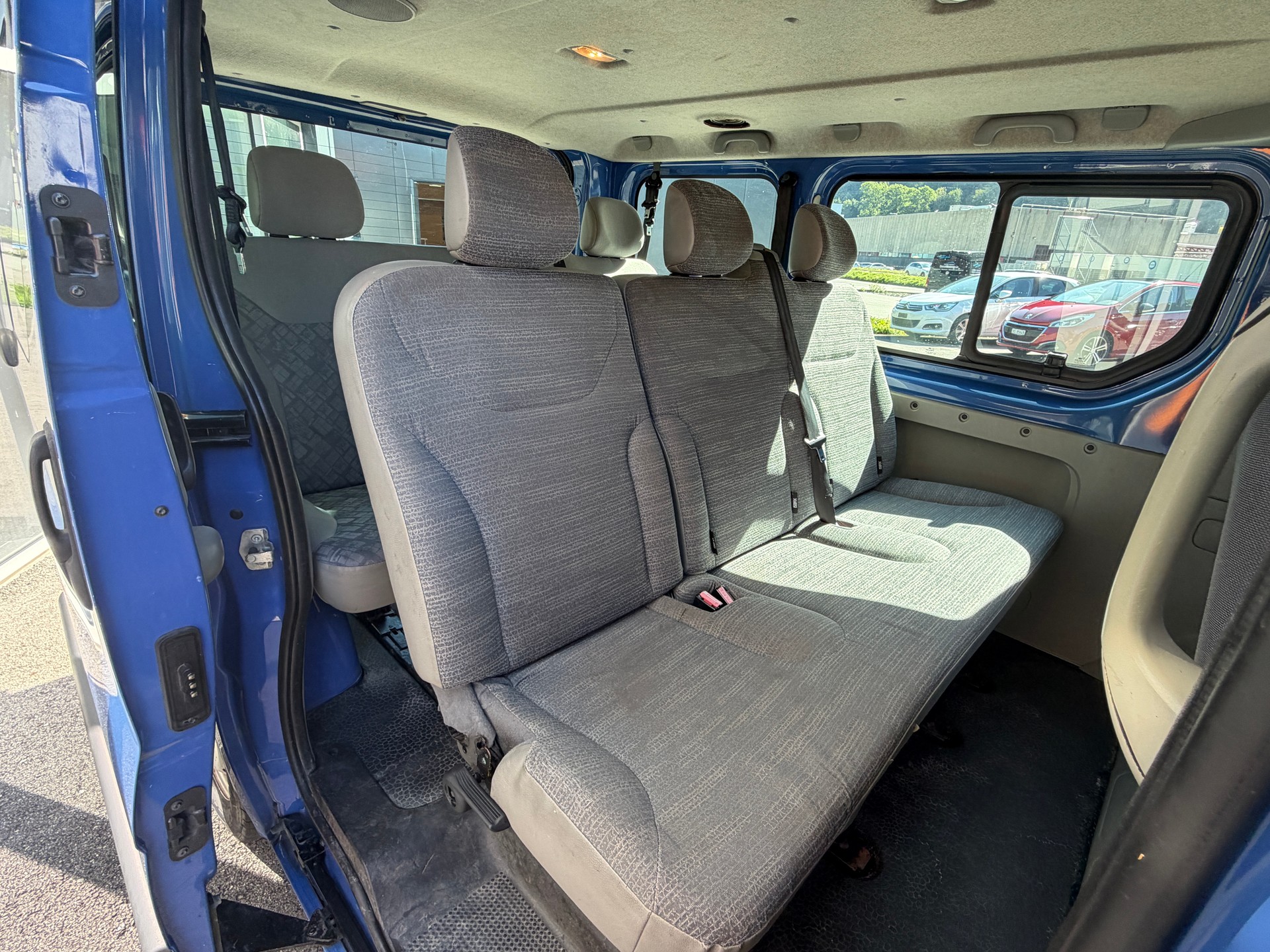 OPEL Vivaro 2.5 CDTI 2.7t-image-13
