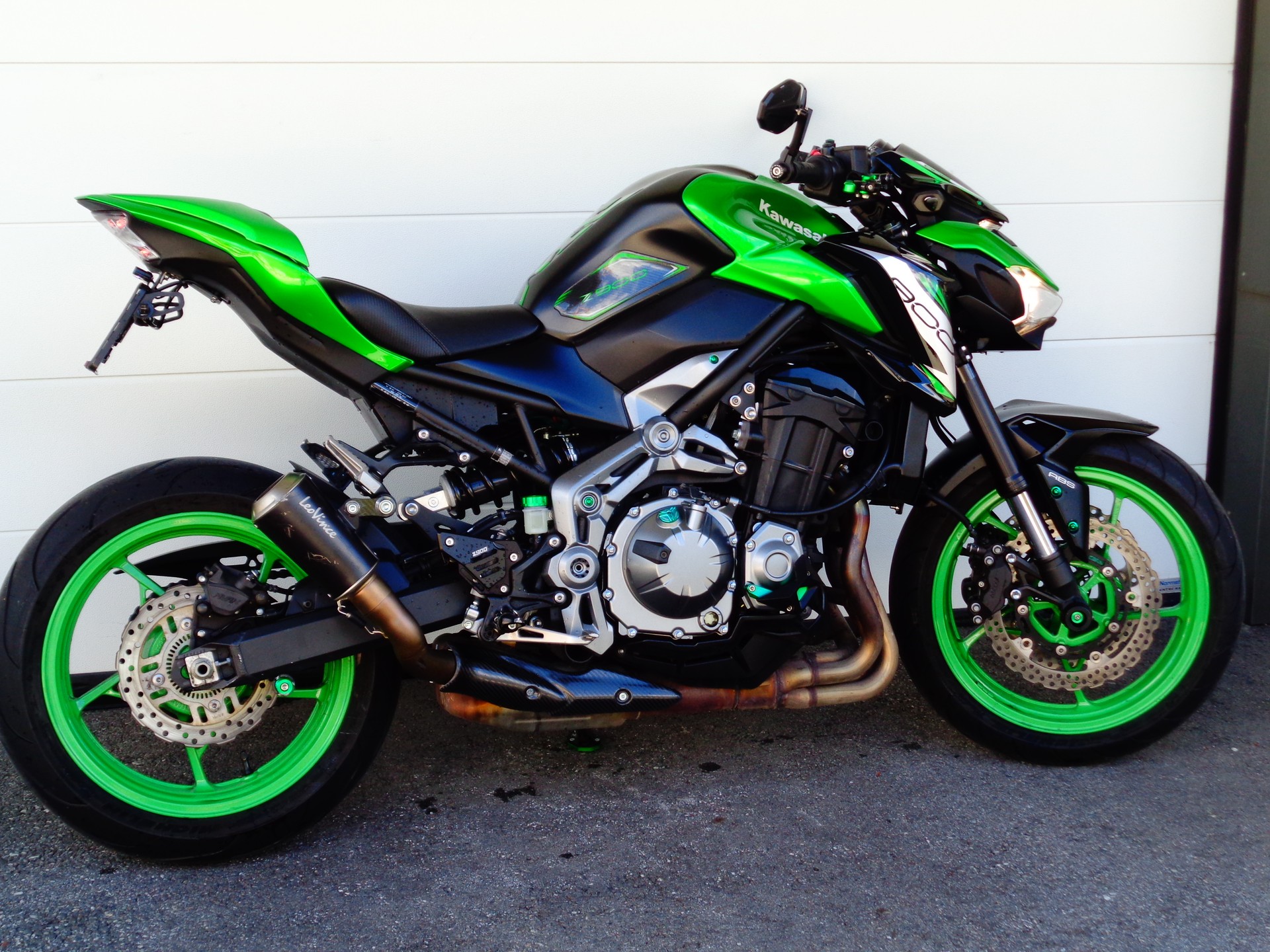 KAWASAKI Z 900-showroom-element-2