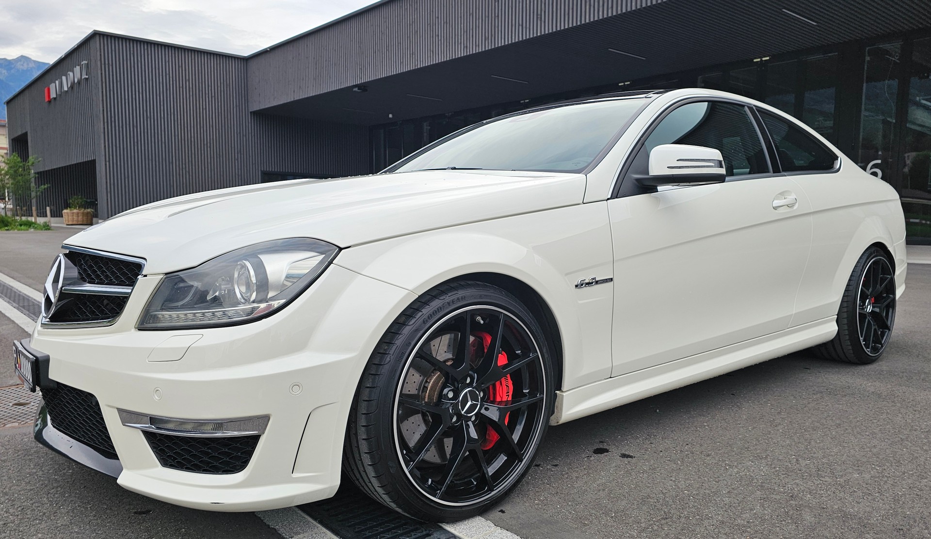 MERCEDES-BENZ C 63 Coupé AMG Speedshift MCT-image-0