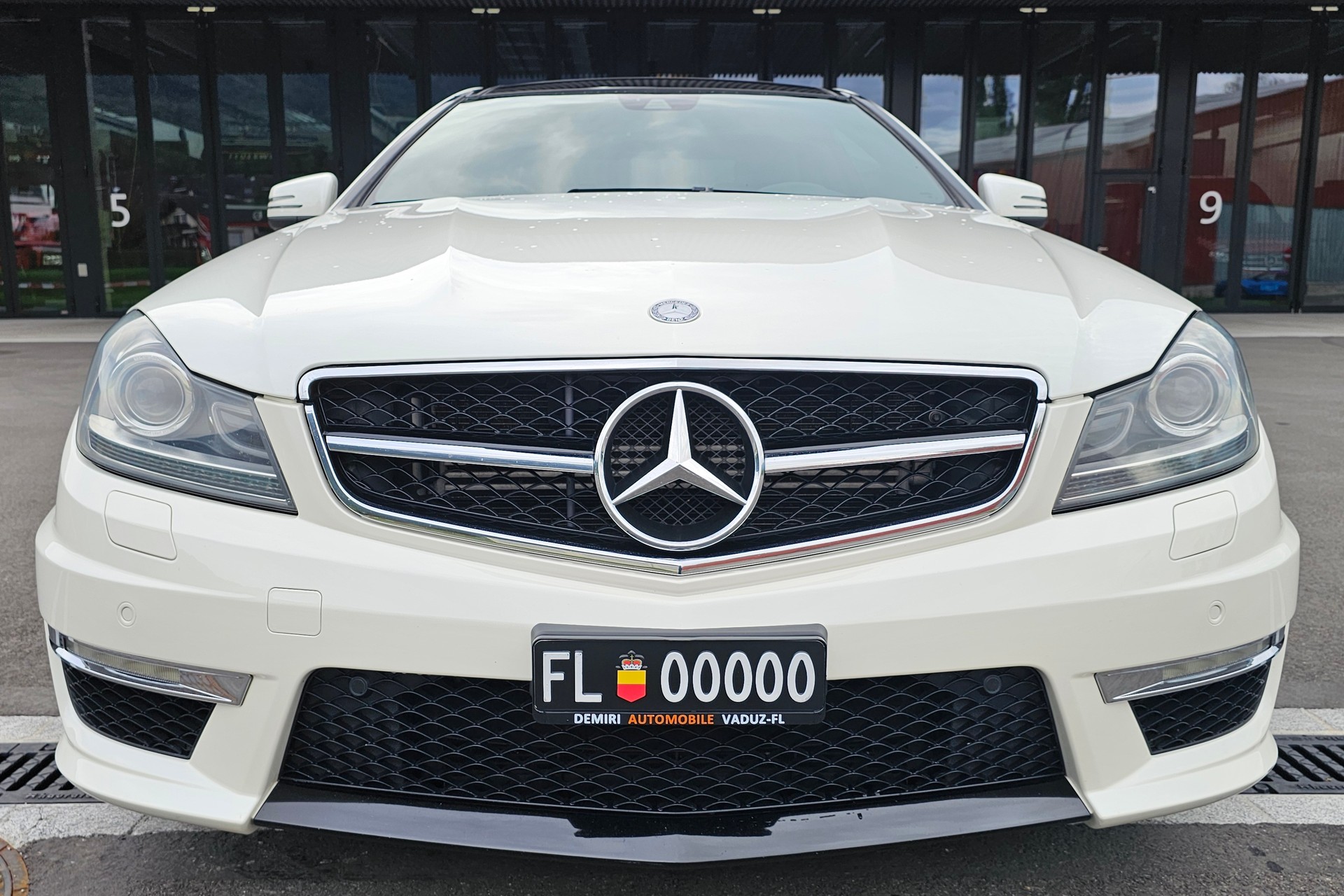 MERCEDES-BENZ C 63 Coupé AMG Speedshift MCT-image-6