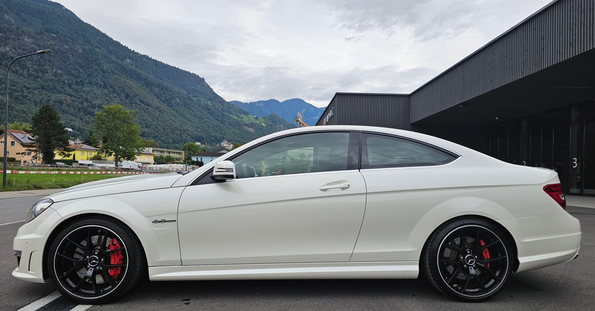 MERCEDES-BENZ C 63 Coupé AMG Speedshift MCT-image-1