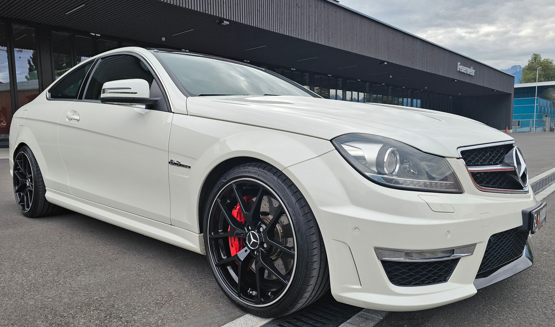 MERCEDES-BENZ C 63 Coupé AMG Speedshift MCT-image-3