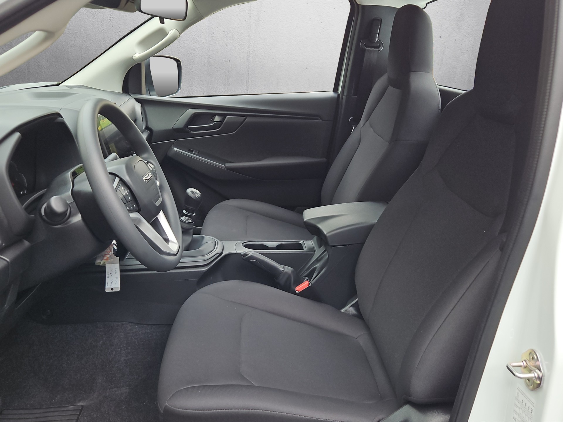 ISUZU Single B-Strong 2.2 DMS M/T 4x4-image-8