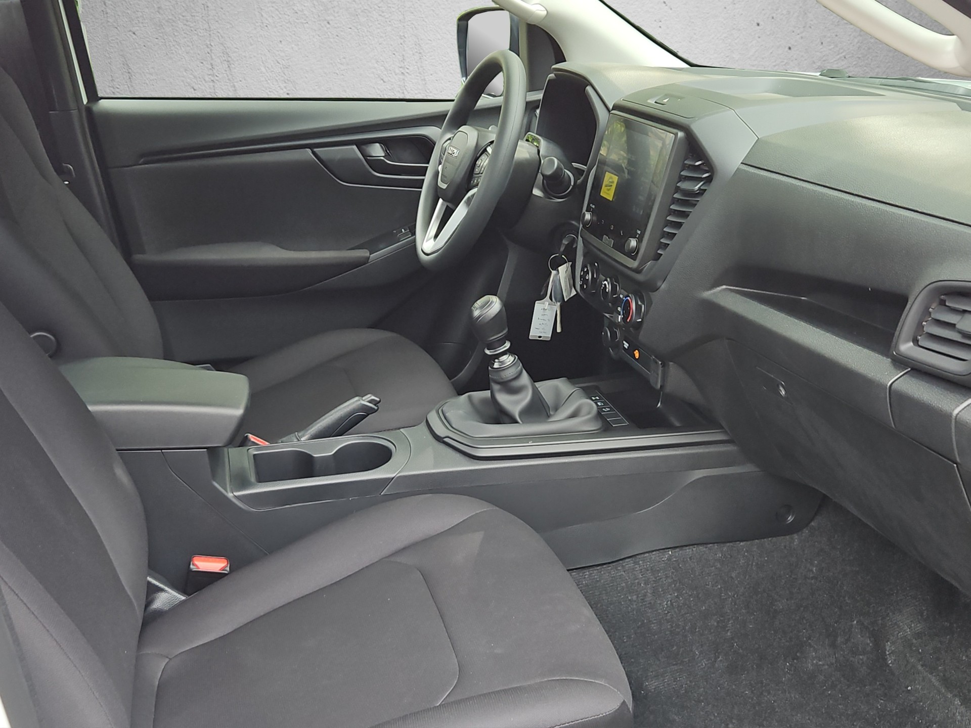 ISUZU Single B-Strong 2.2 DMS M/T 4x4-image-17