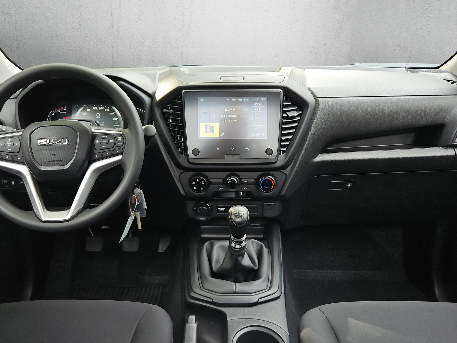 ISUZU Single B-Strong 2.2 DMS M/T 4x4-image-10