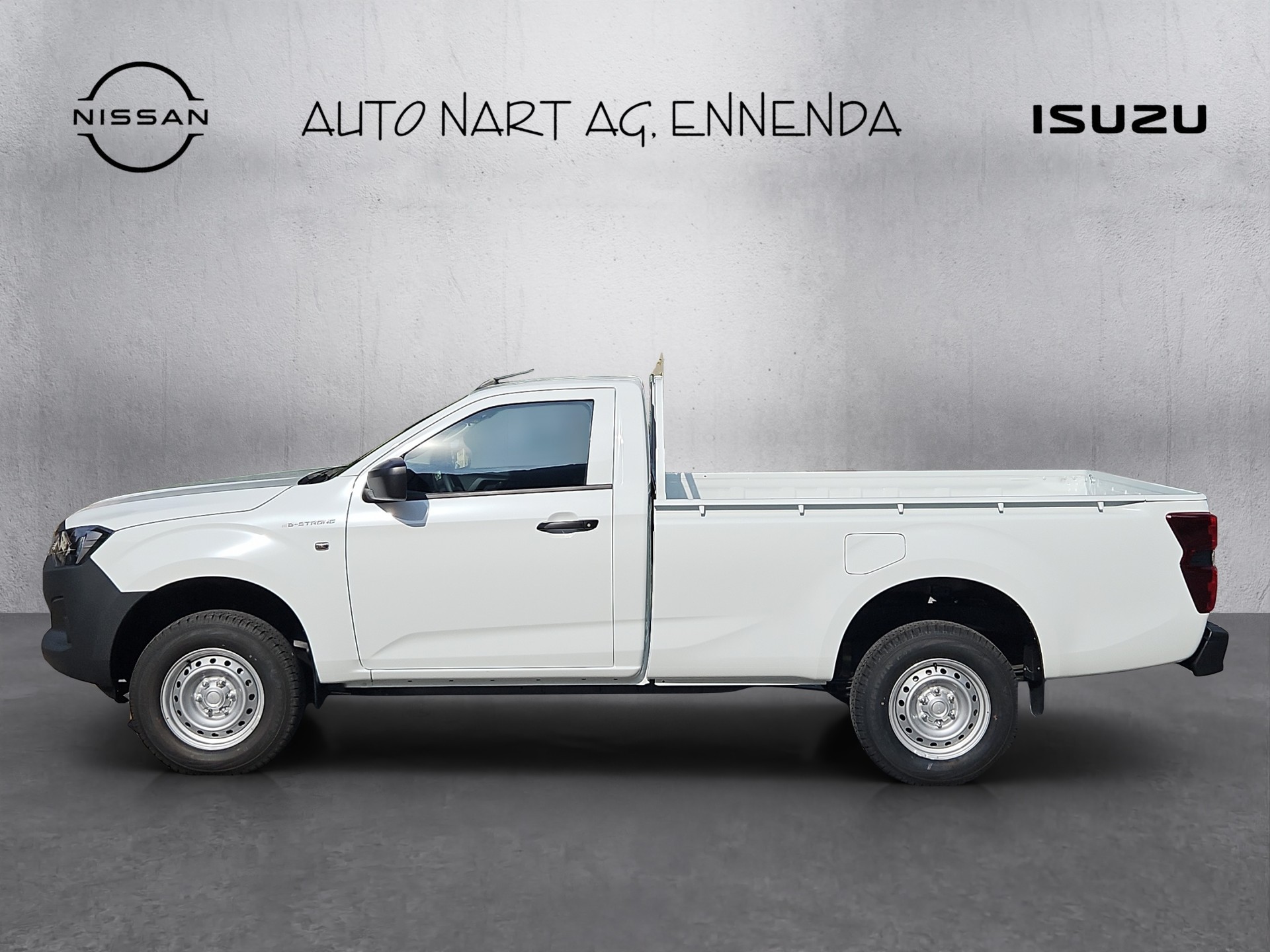 ISUZU Single B-Strong 2.2 DMS M/T 4x4-image-1