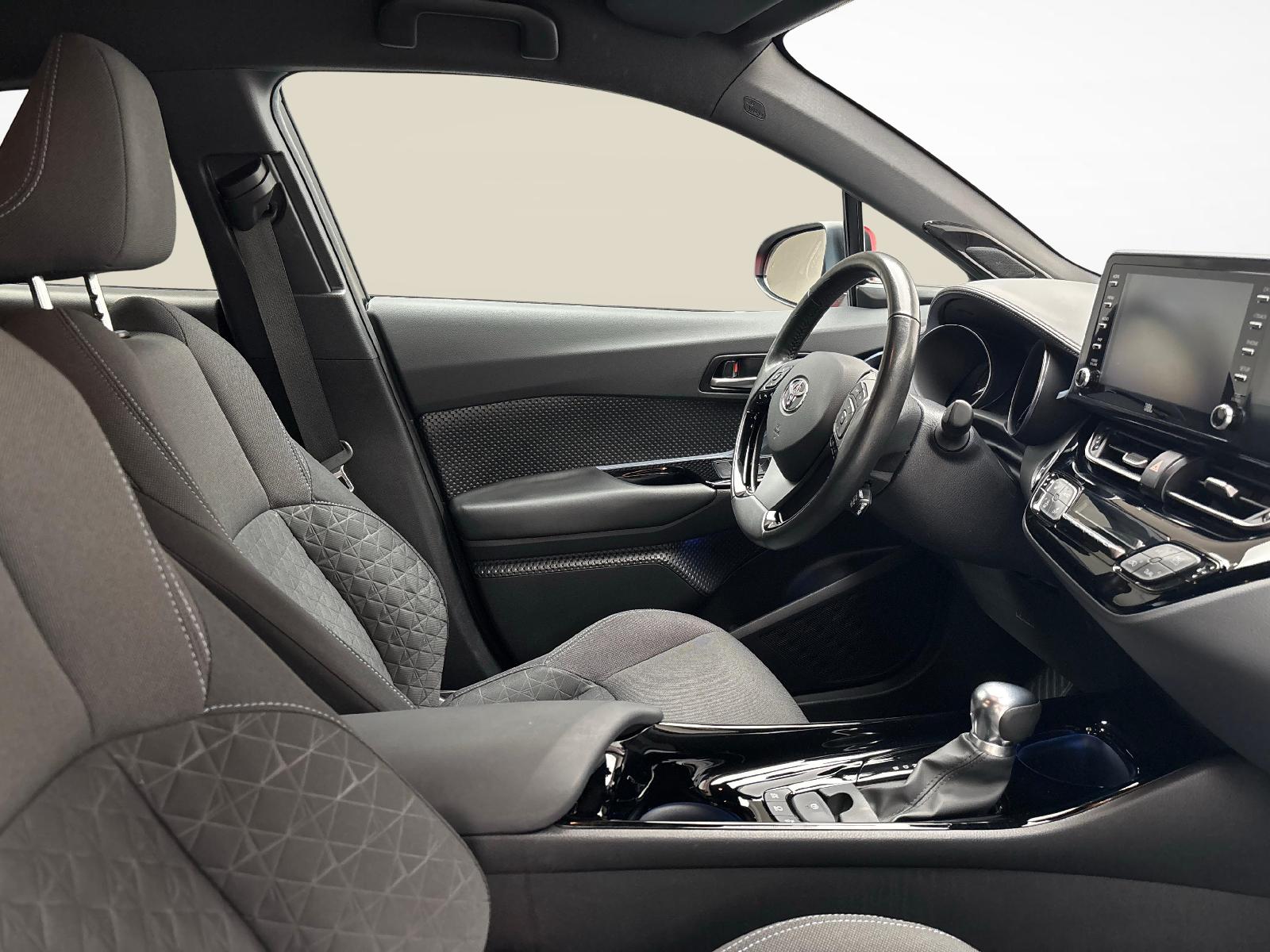 TOYOTA C-HR 1.8 VVTi HSD Trend-image-9