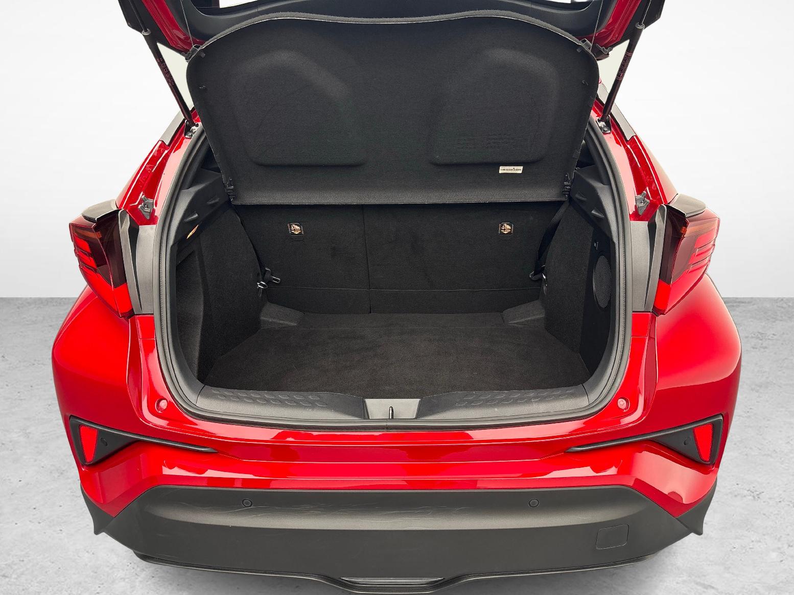TOYOTA C-HR 1.8 VVTi HSD Trend-image-11