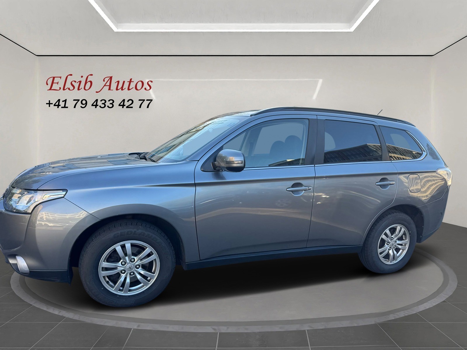 MITSUBISHI Outlander 2.2 DID Intense 4WD Automatic-image-2