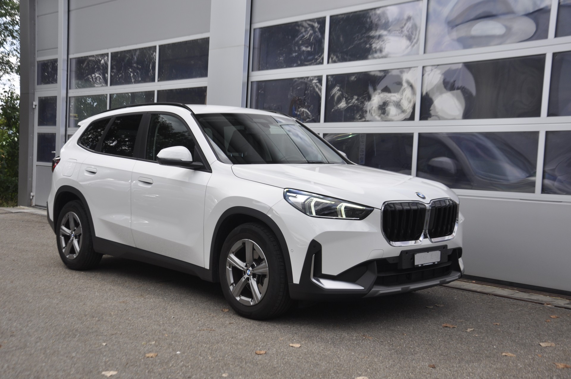 BMW X1 xDrive 20d 48V I Anhängerkupplung-image-0