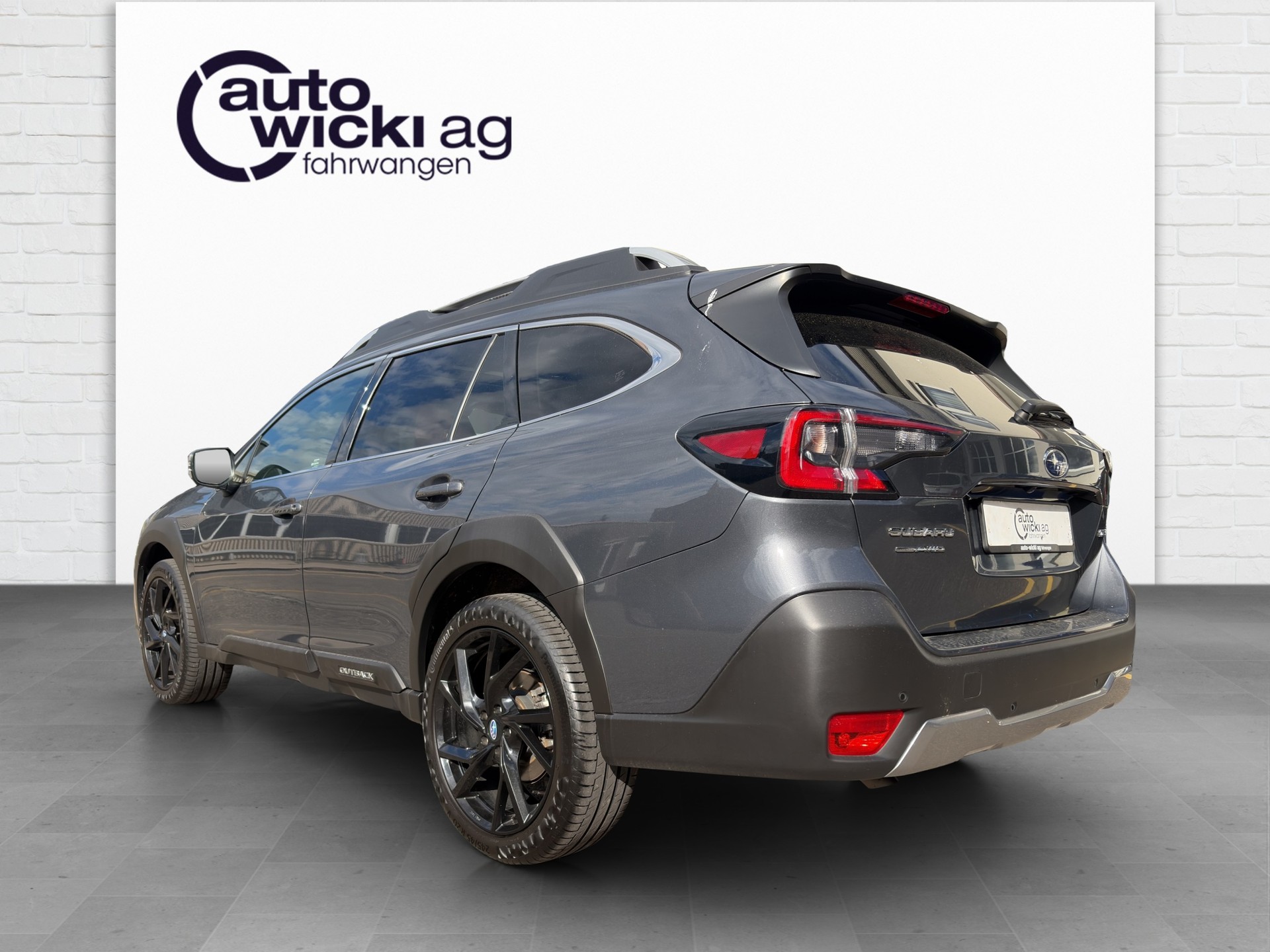SUBARU Outback 2.5i Luxury AWD Lineartronic-image-1