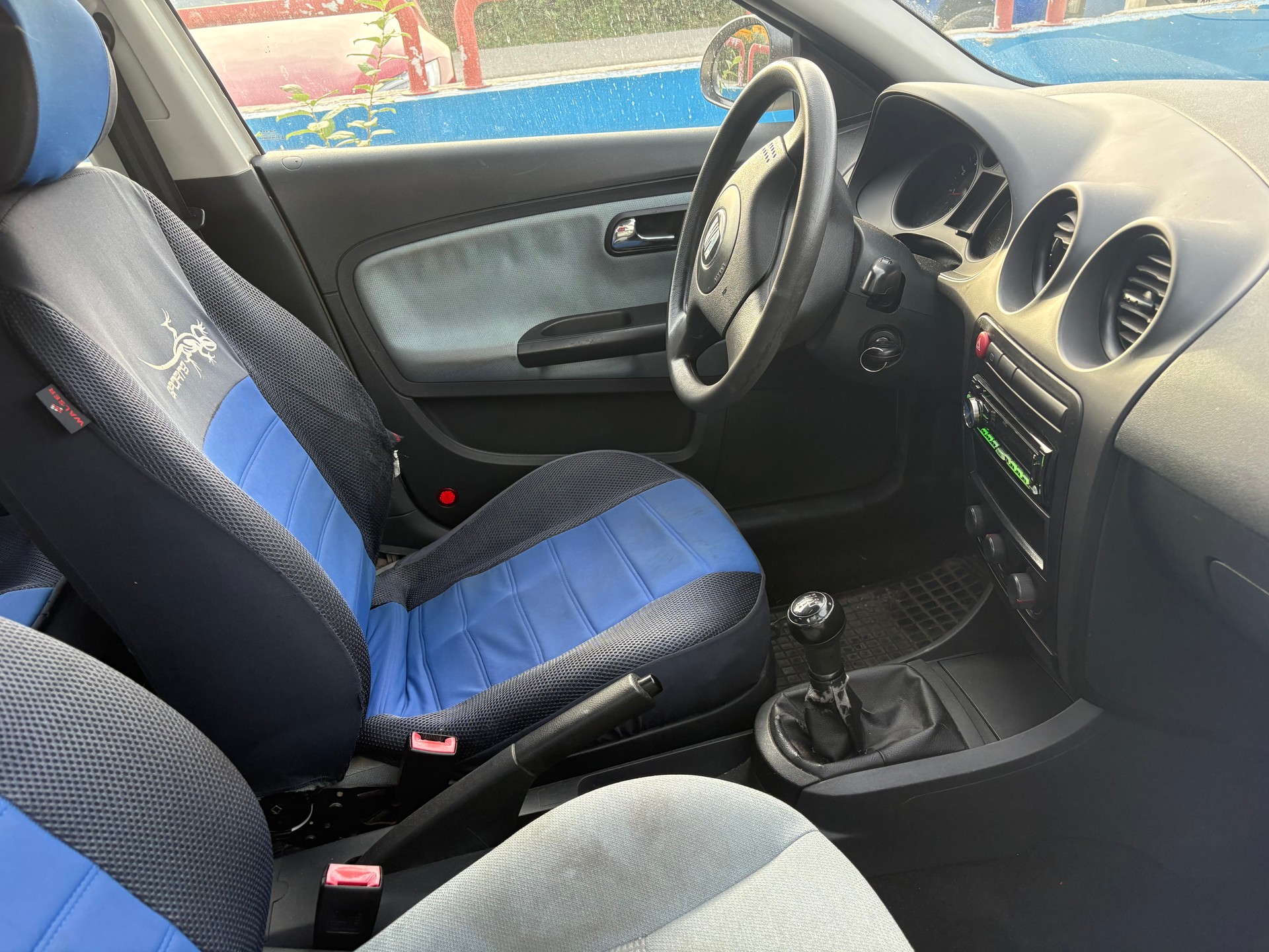 SEAT IBIZA-image-4