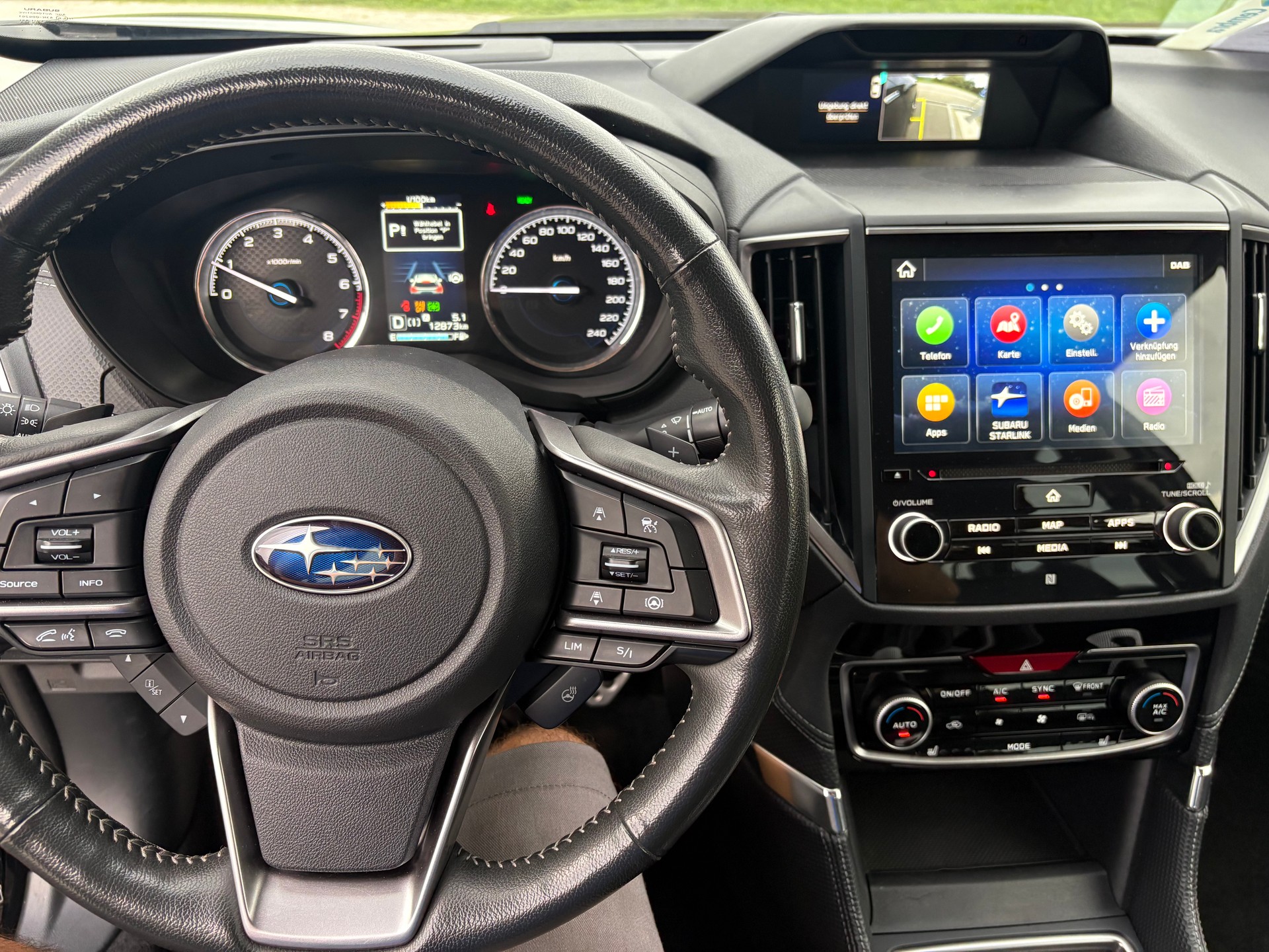 SUBARU Forester Station 2.0i e-Boxer Black Edition-image-10