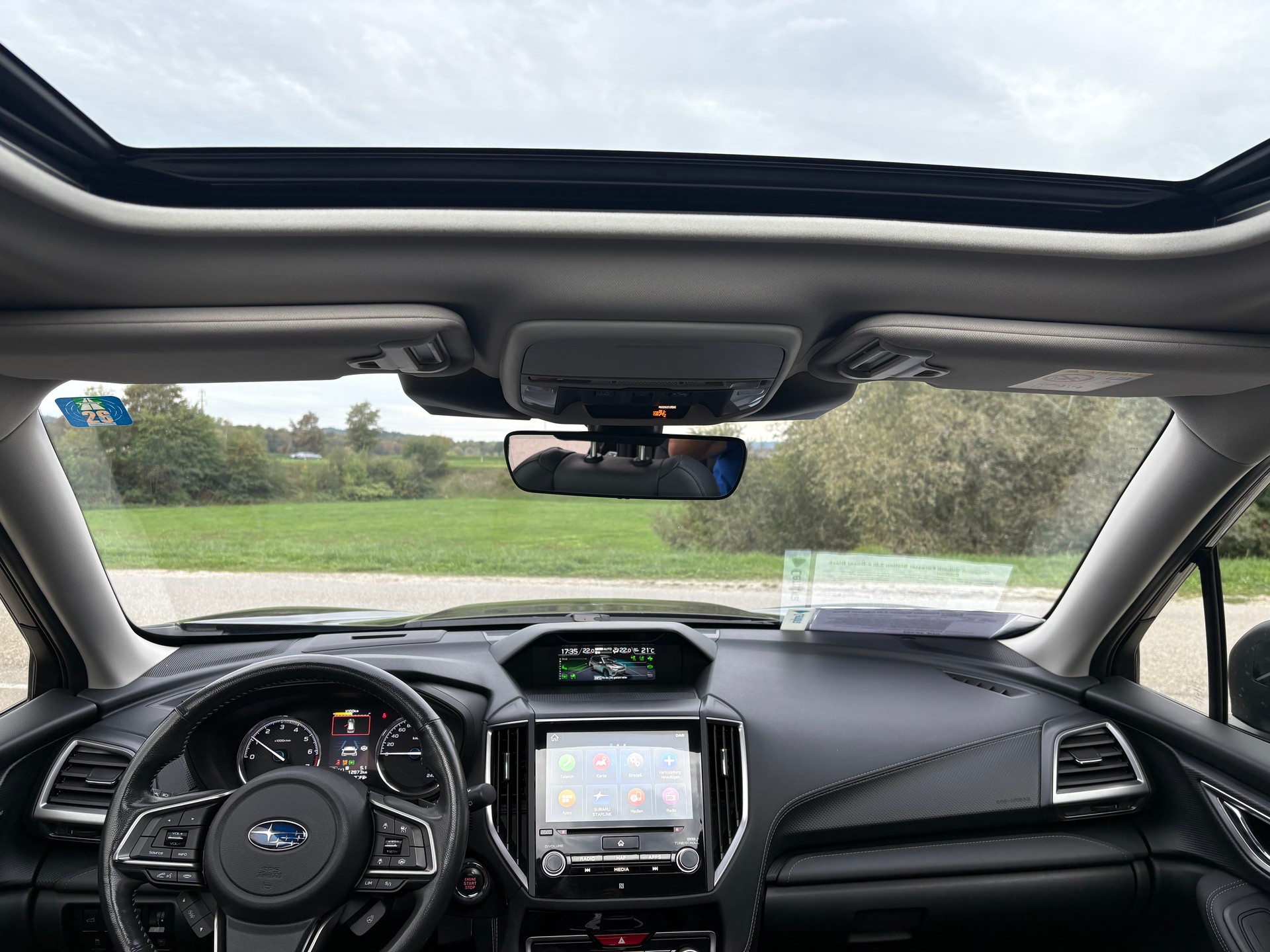 SUBARU Forester Station 2.0i e-Boxer Black Edition-image-7