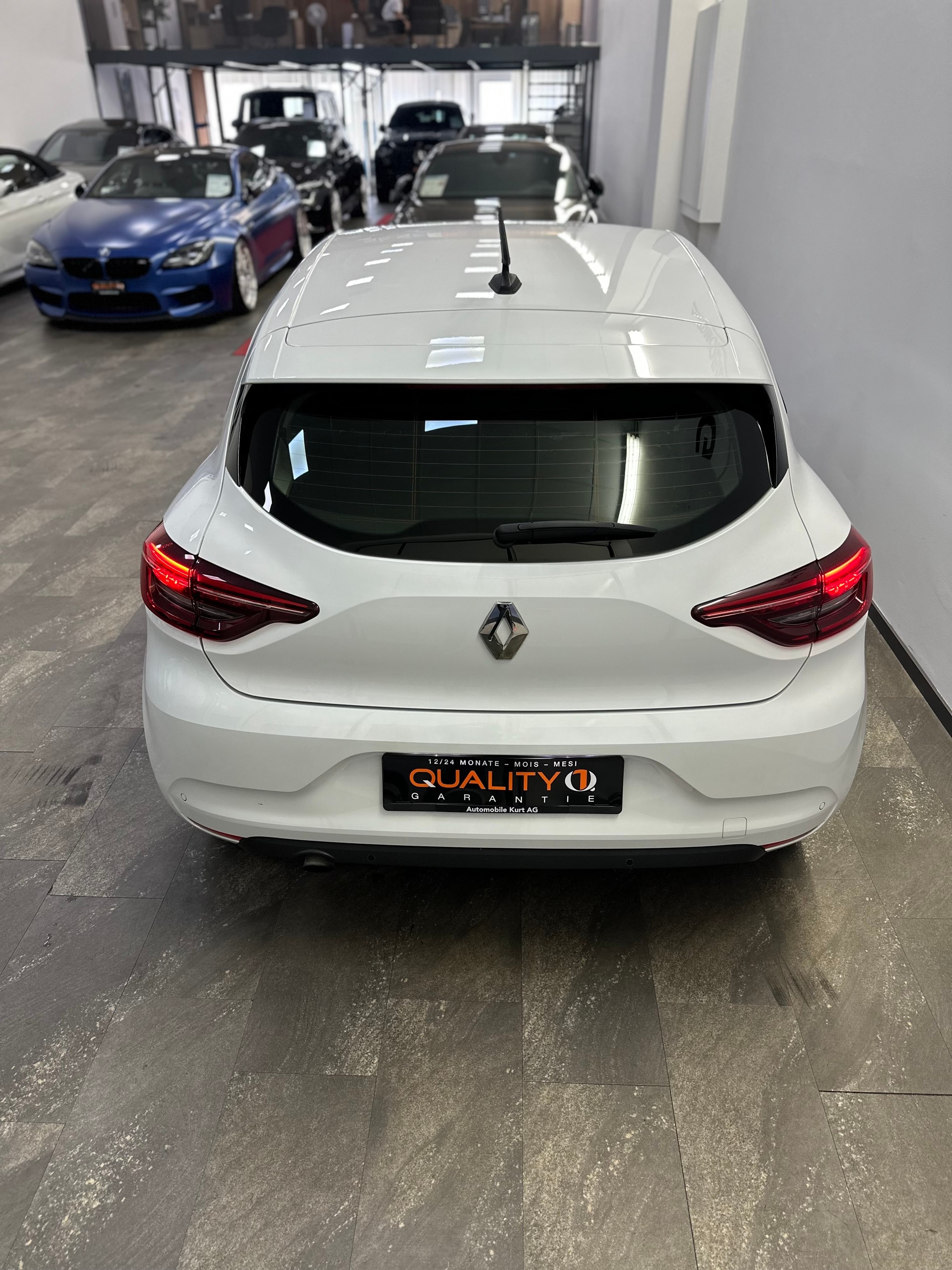 RENAULT Clio 1.0 Business-image-4