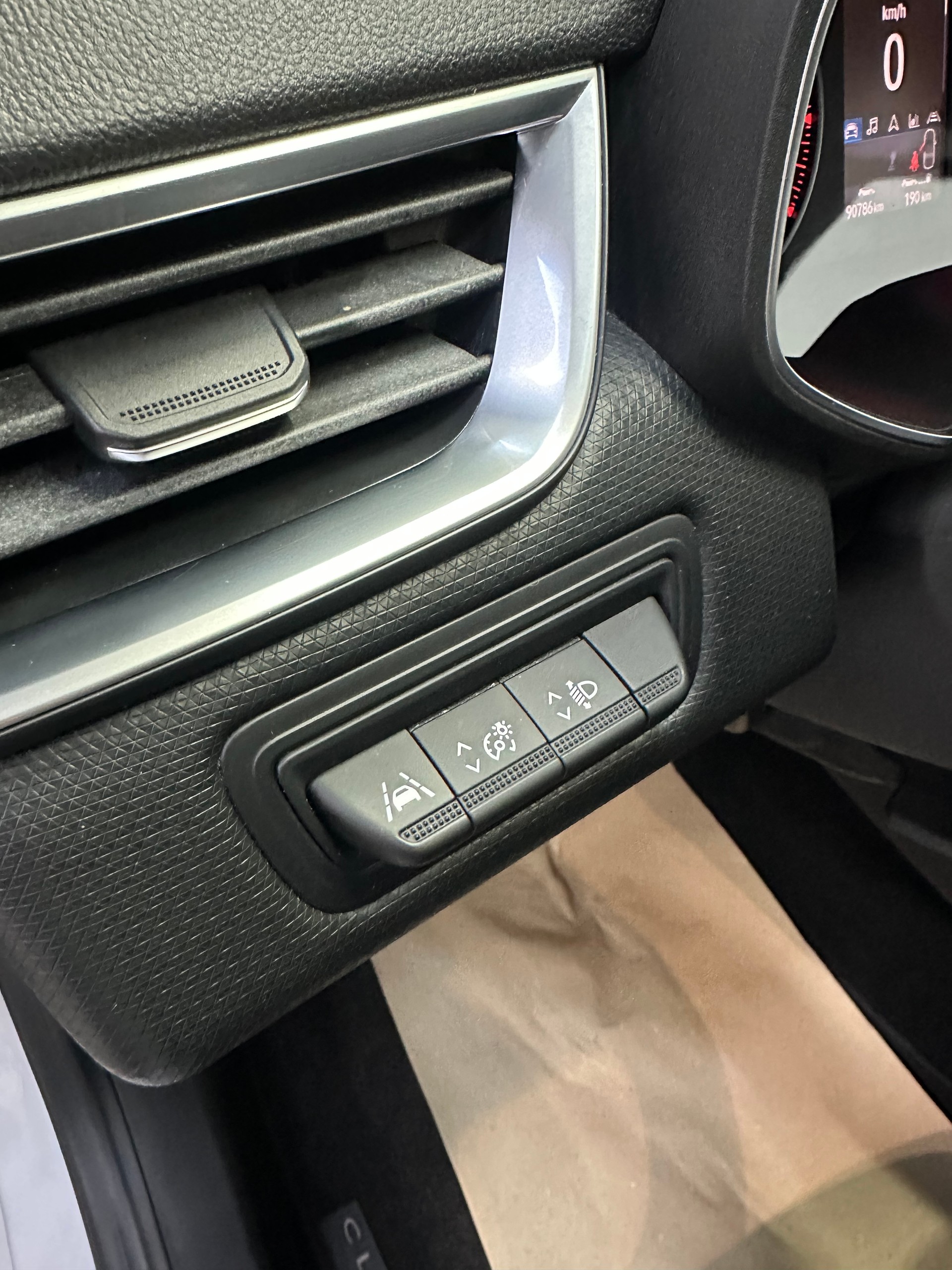 RENAULT Clio 1.0 Business-image-13
