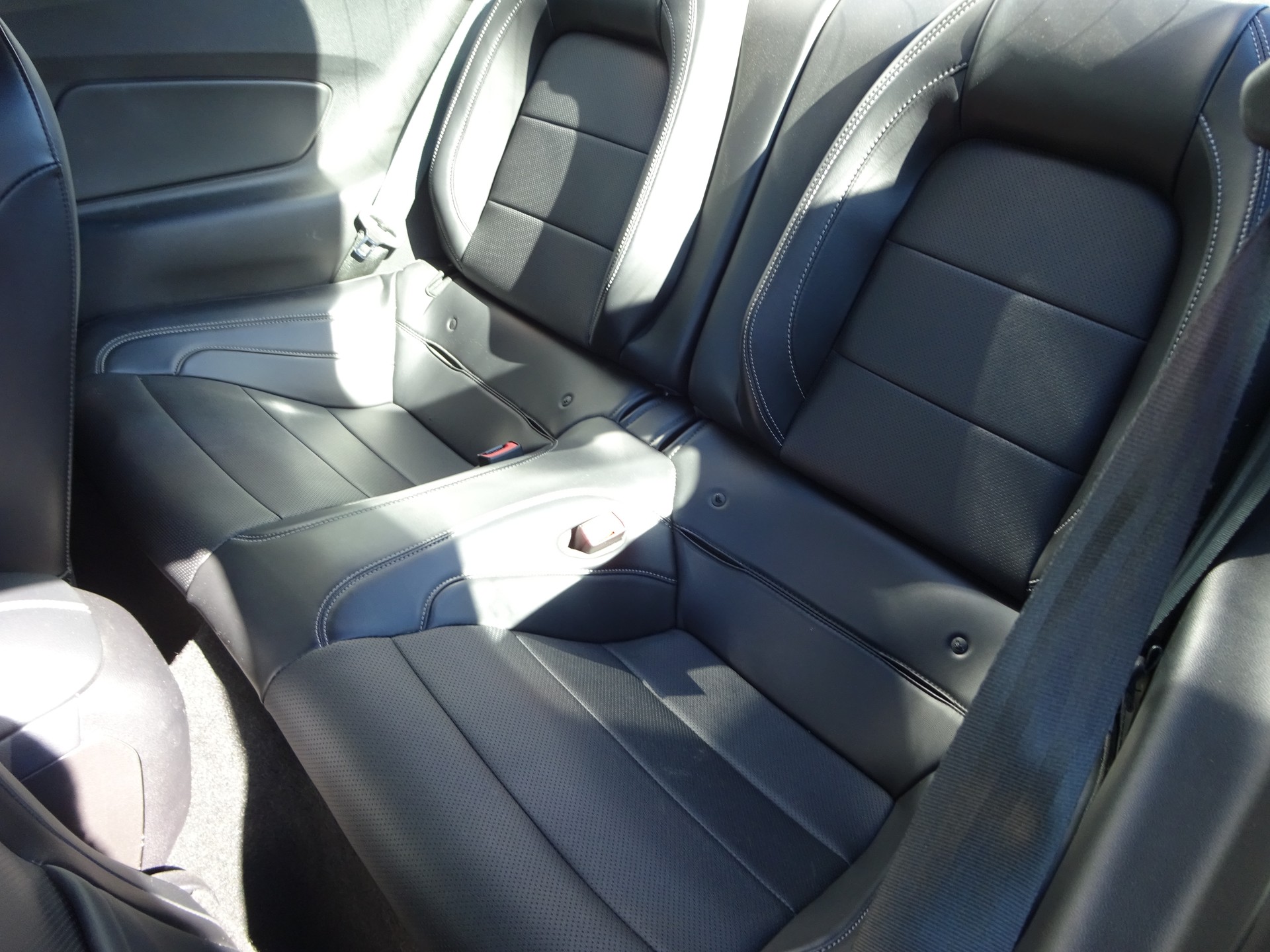 FORD Mustang Fastback 5.0 V8 GT Automat-image-10
