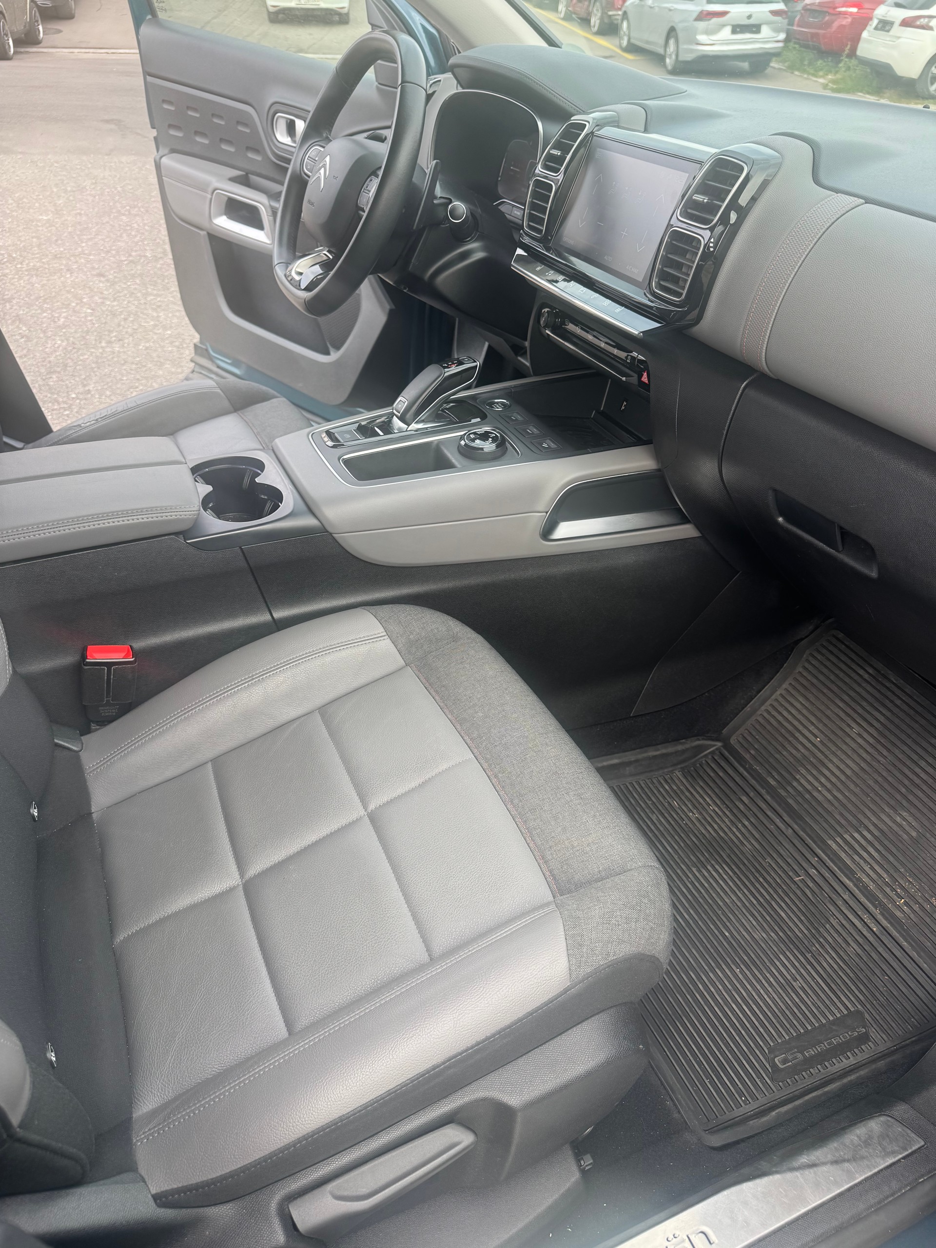 CITROEN C5 Aircross 1.5 BlueHD Shine EAT8-image-6