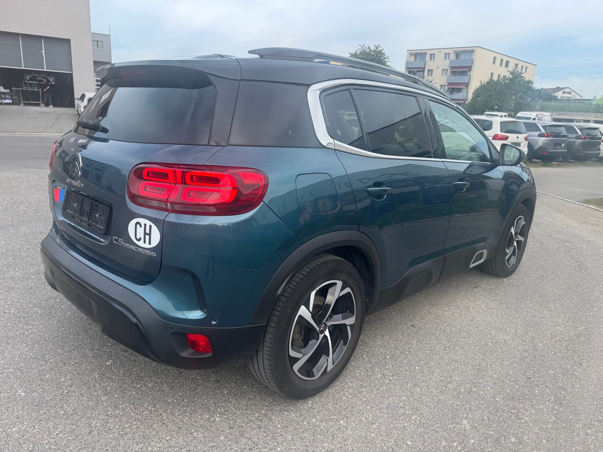 CITROEN C5 Aircross 1.5 BlueHD Shine EAT8-image-9