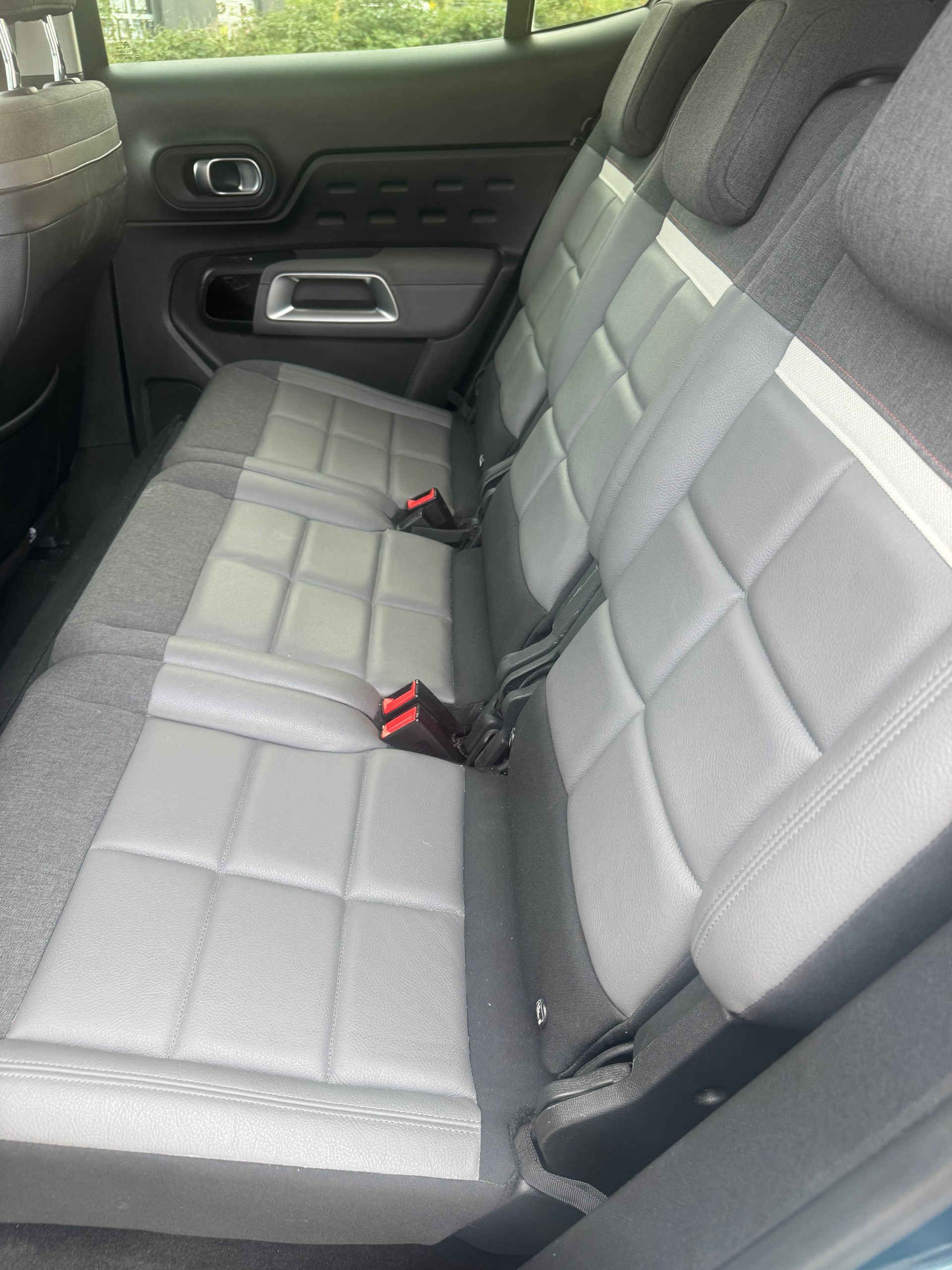 CITROEN C5 Aircross 1.5 BlueHD Shine EAT8-image-7