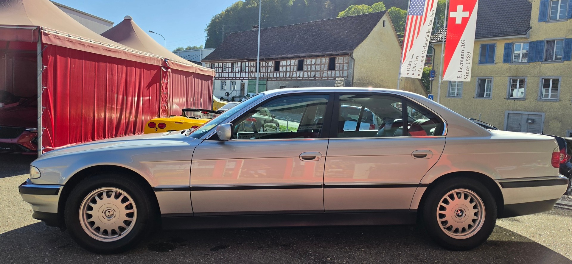 BMW 735i-image-5