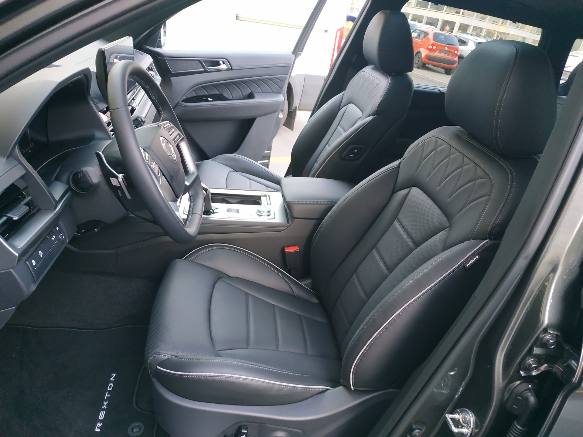 KGM-SsangYong Rexton 2.2 CRDi Titanium 4WD AT-image-13