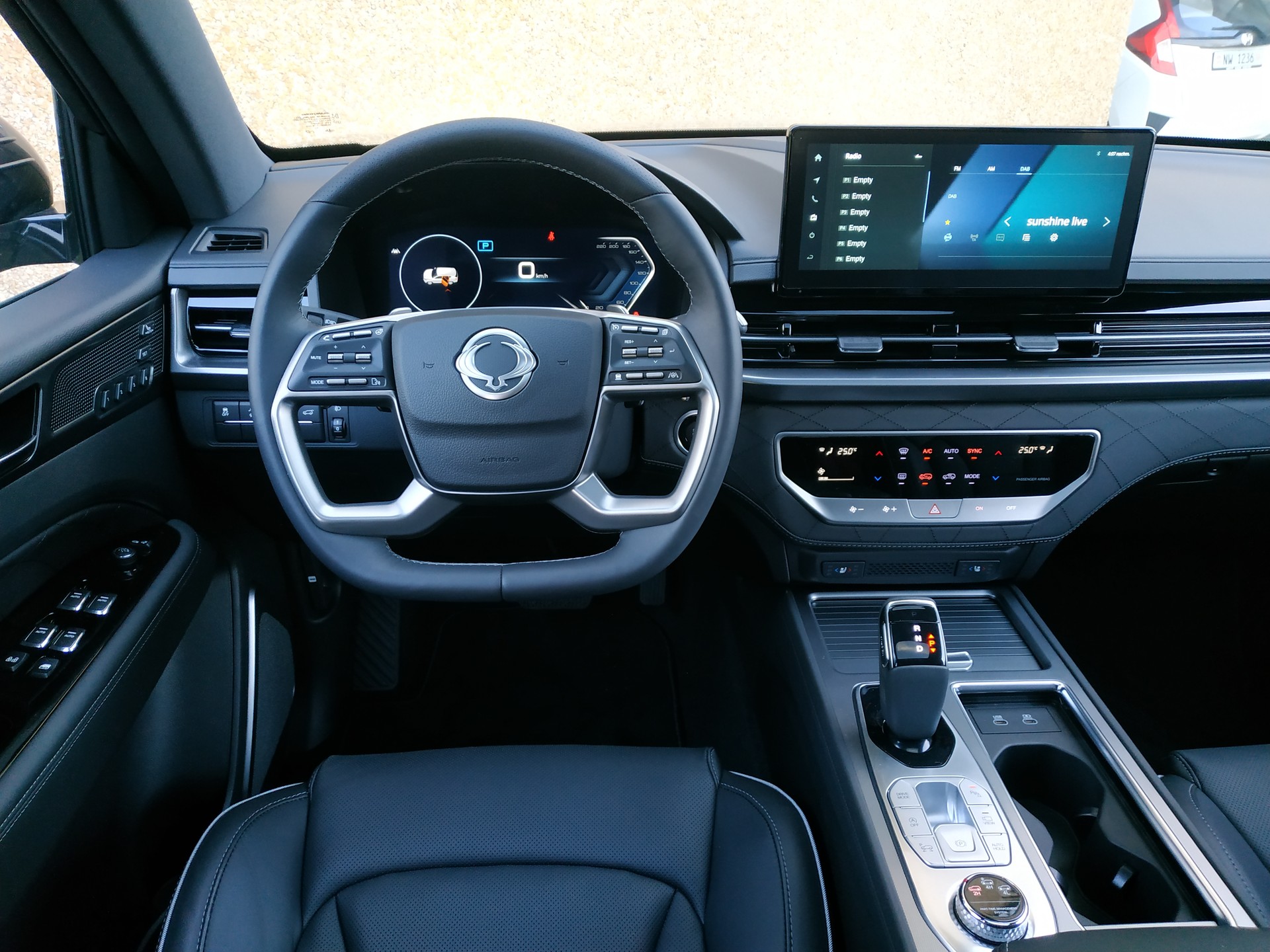 KGM-SsangYong Rexton 2.2 CRDi Titanium 4WD AT-image-10