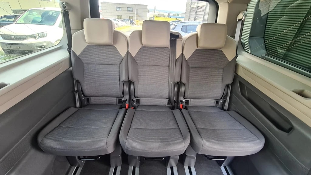 VW Multivan 2.0 TDI Liberty DSG Lang ** 7-Plätzer ** Gr-Navi ** RF-Kamera ** Anh-Kupplung ** Neues Modell 2023 **-image-20