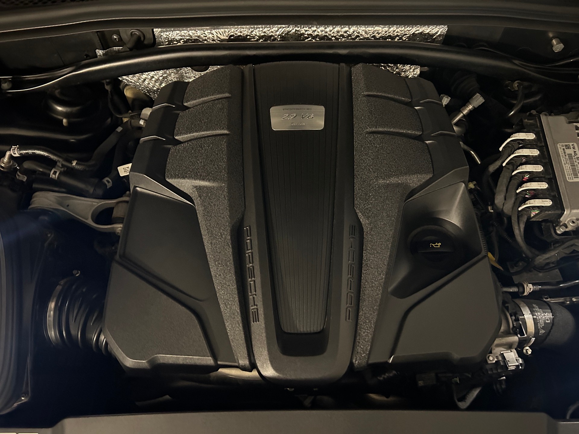 PORSCHE Macan Turbo PDK -Standheizung-Panoramaschiebedach-Sportchrono-Burmester Sound--image-28